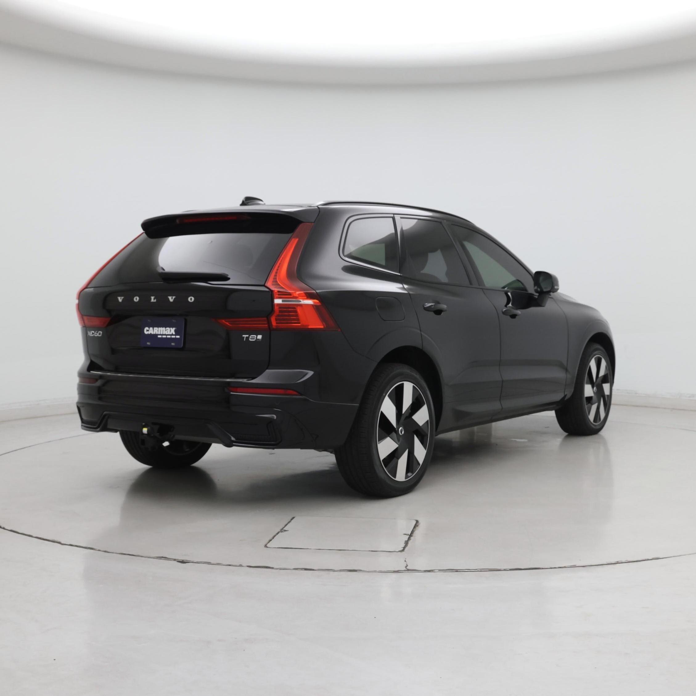 Thumbnail: 2025 Volvo XC60 - 8