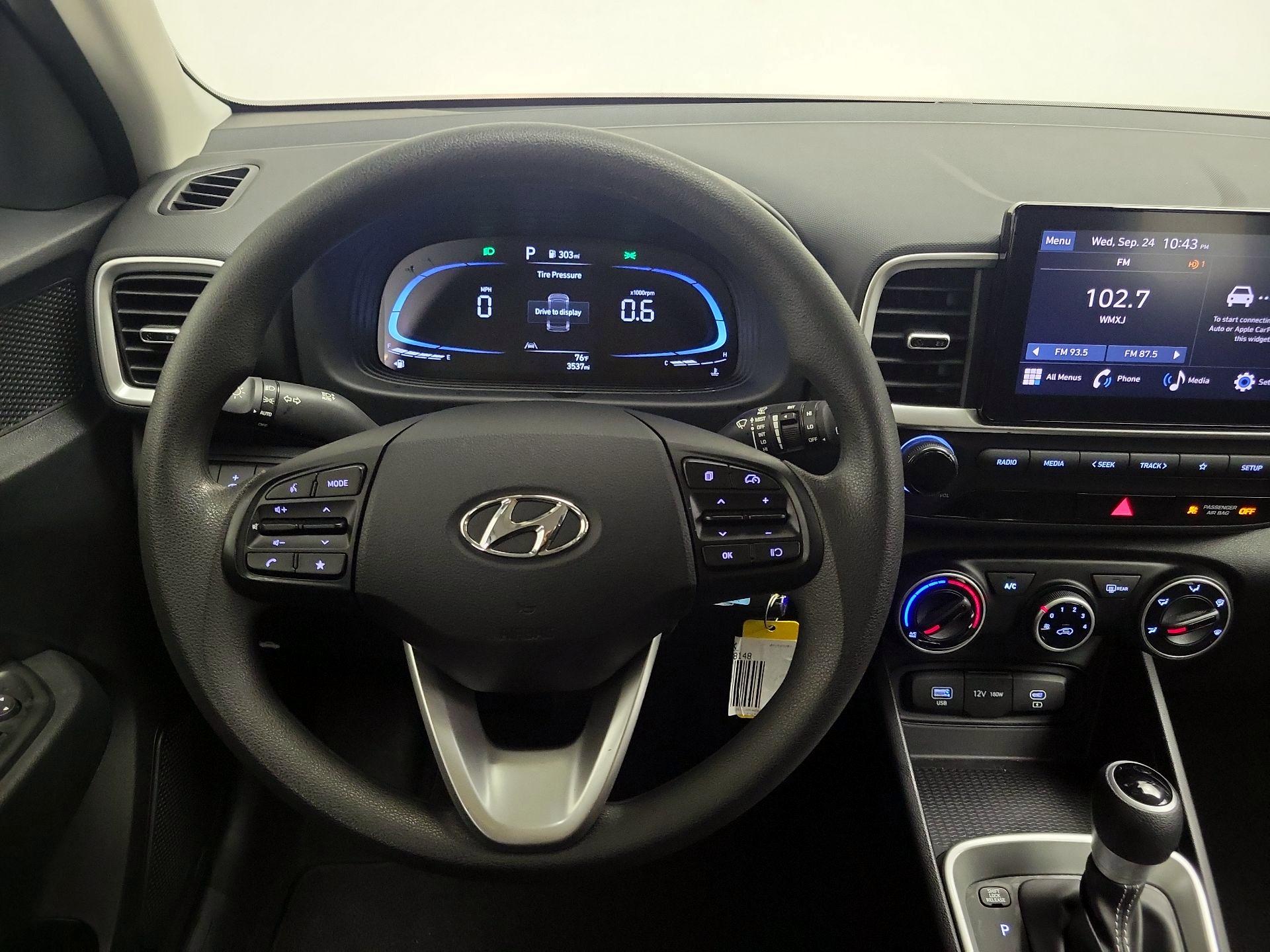 Thumbnail: 2025 Hyundai Venue - 10
