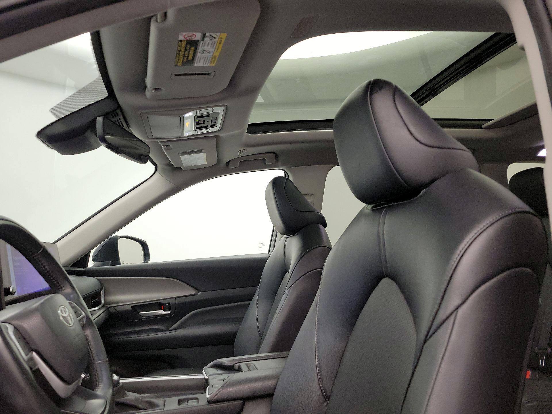 Thumbnail: 2024 Toyota Grand Highlander - 19