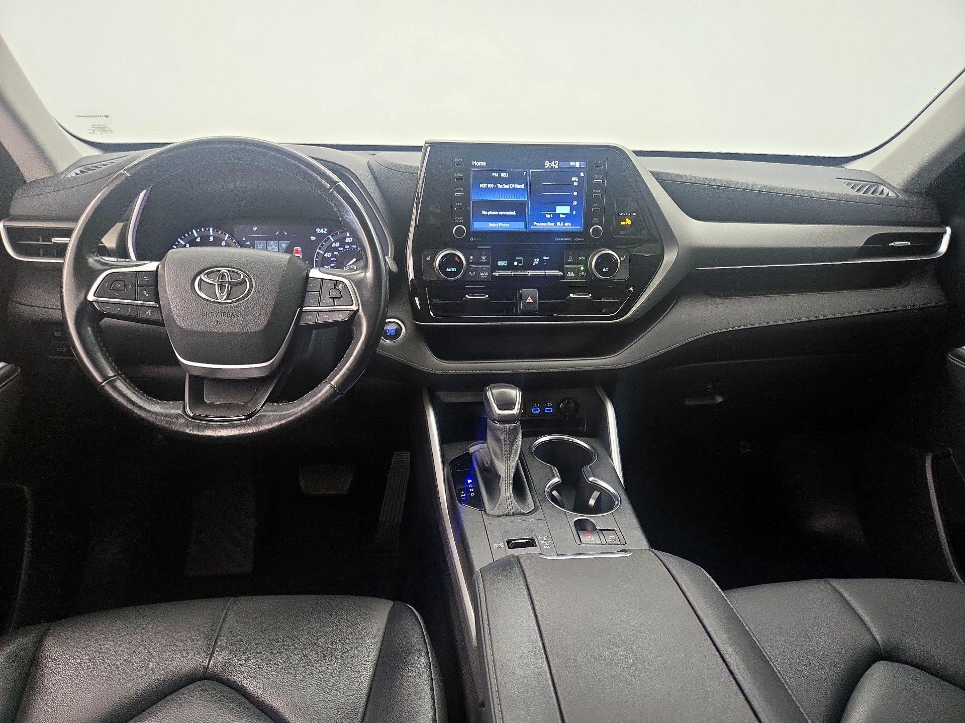 Thumbnail: 2022 Toyota Highlander - 9