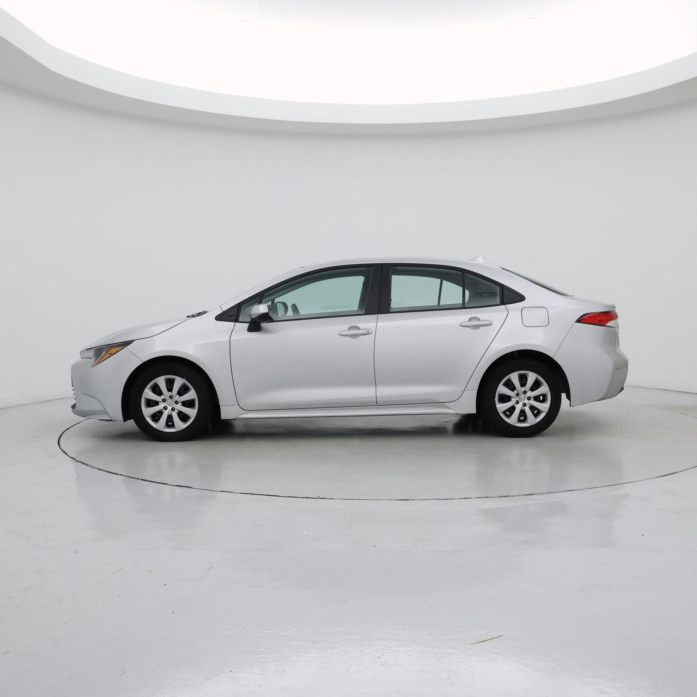 Thumbnail: 2023 Toyota Corolla - 3