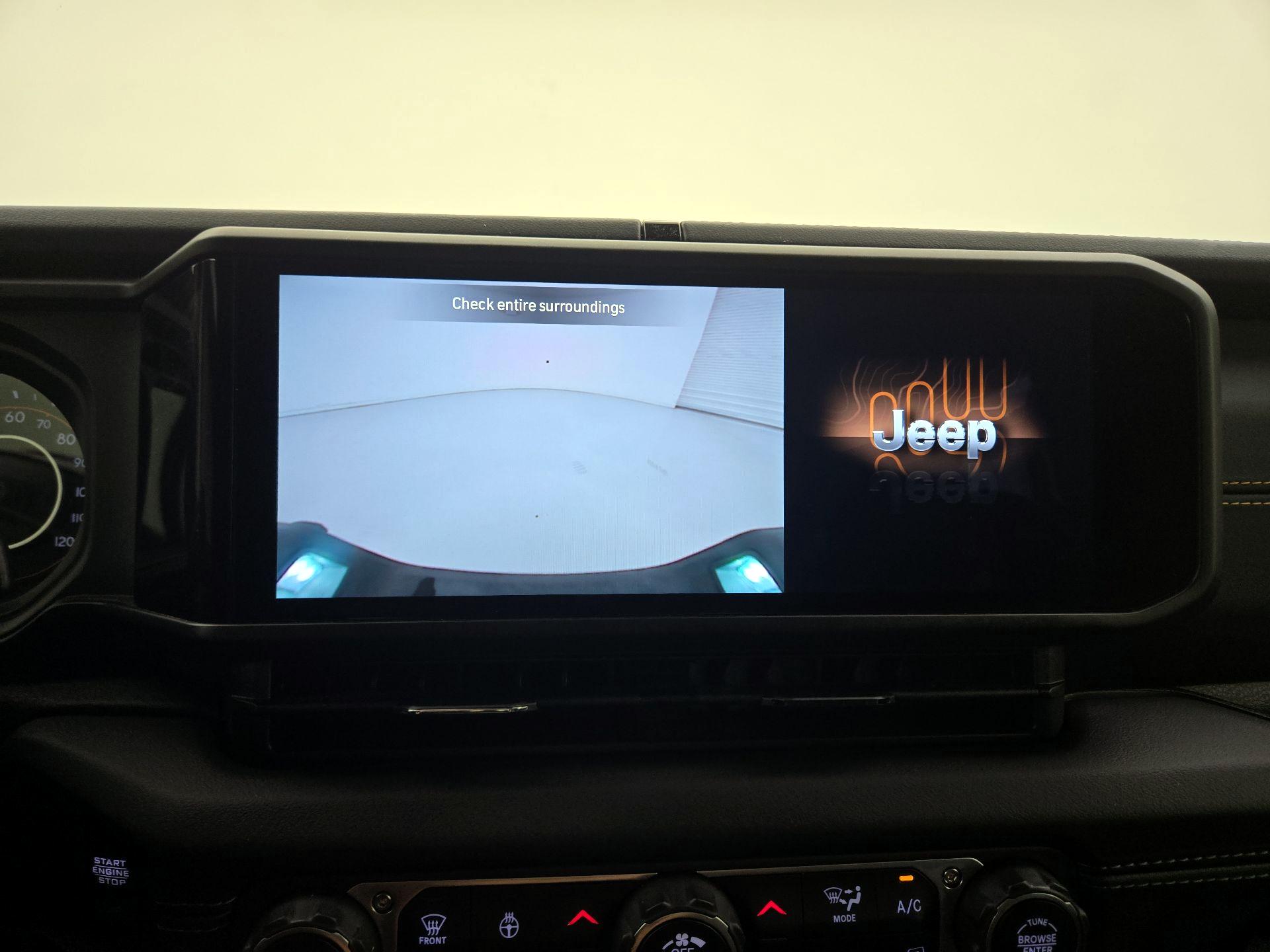 Thumbnail: 2024 Jeep Gladiator - 14