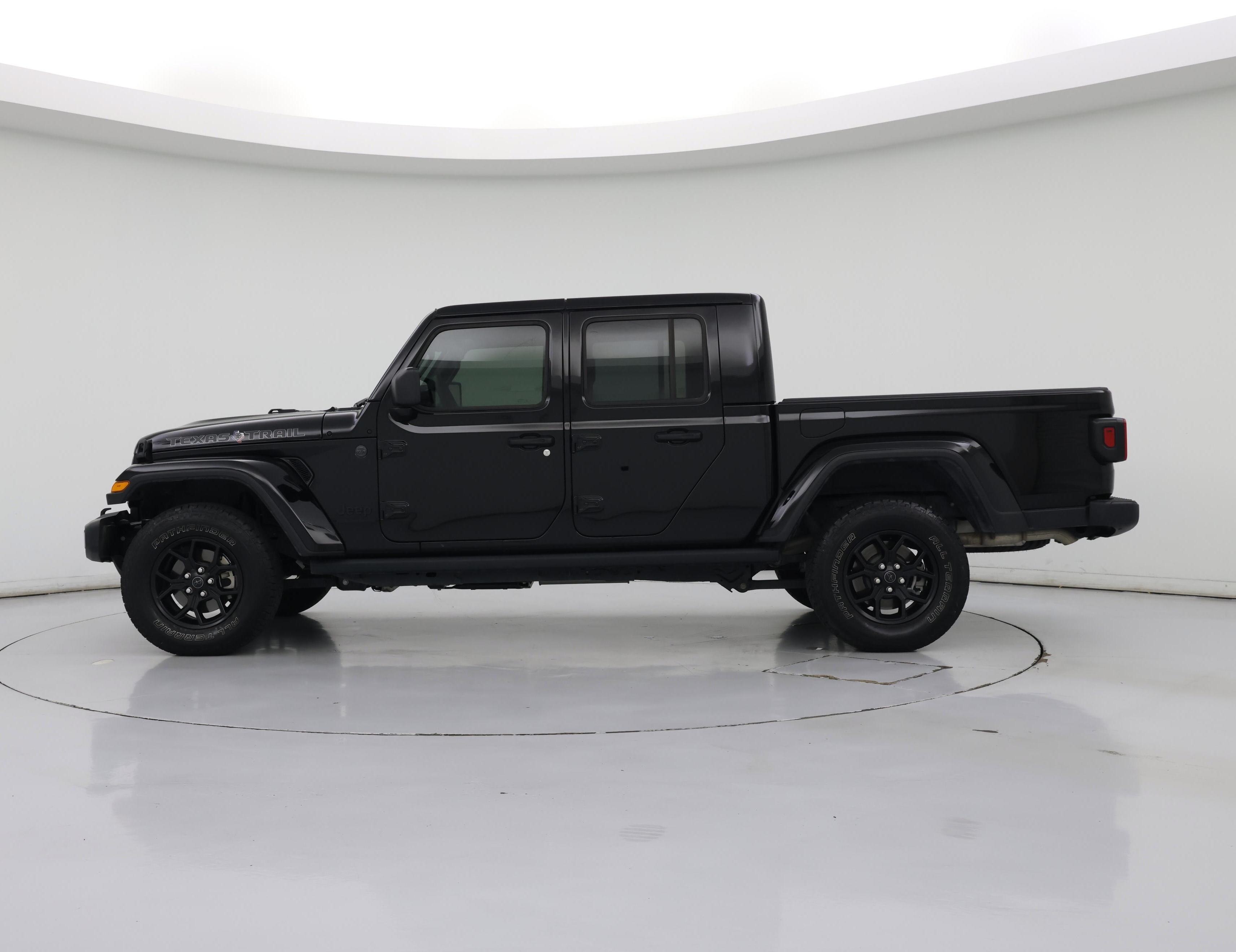 Thumbnail: 2024 Jeep Gladiator - 3