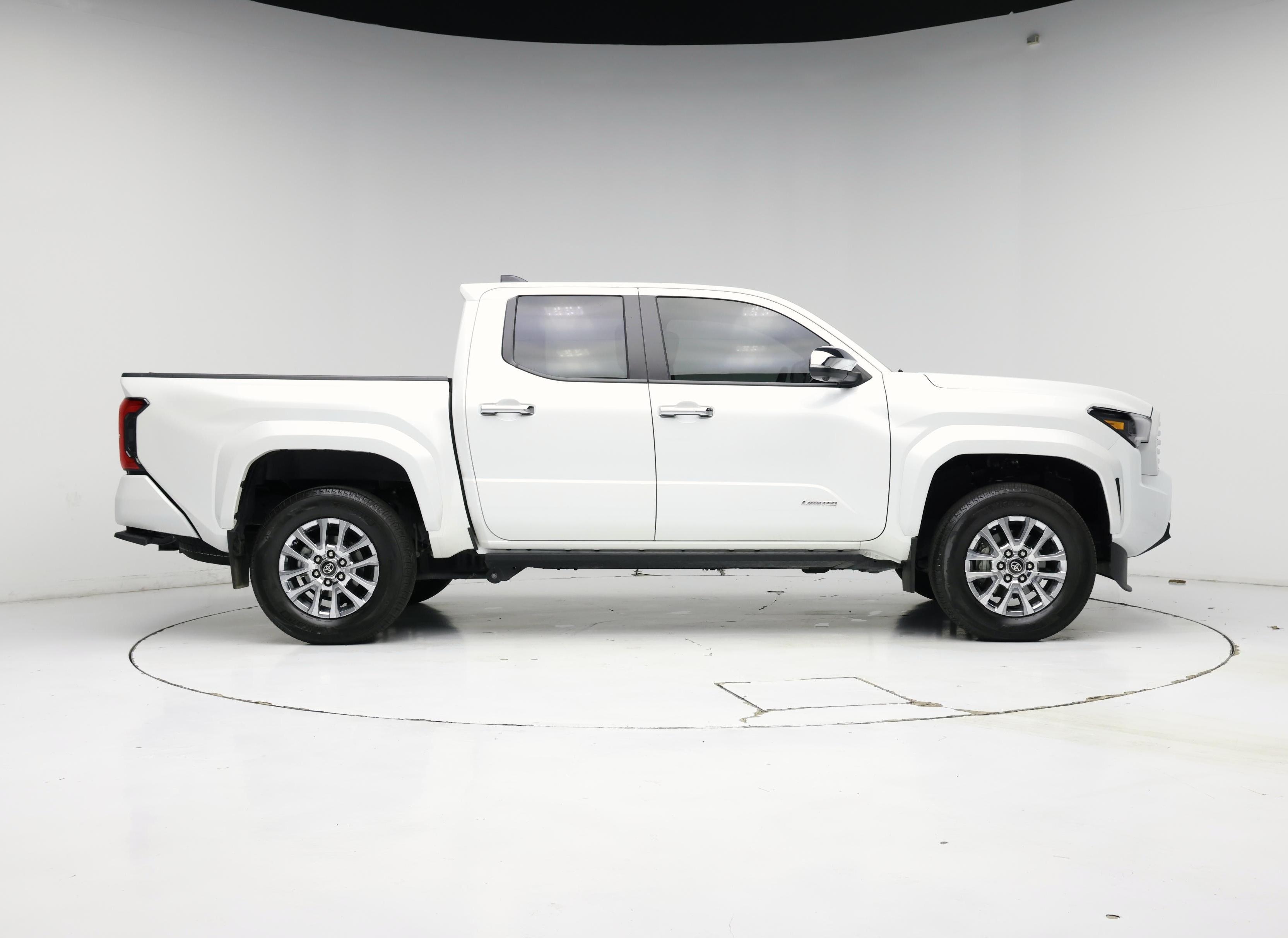 Thumbnail: 2024 Toyota Tacoma - 7
