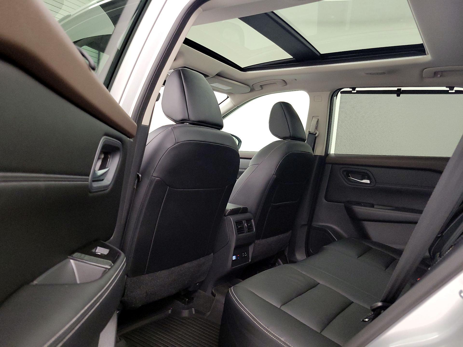 Thumbnail: 2023 Nissan Rogue - 20