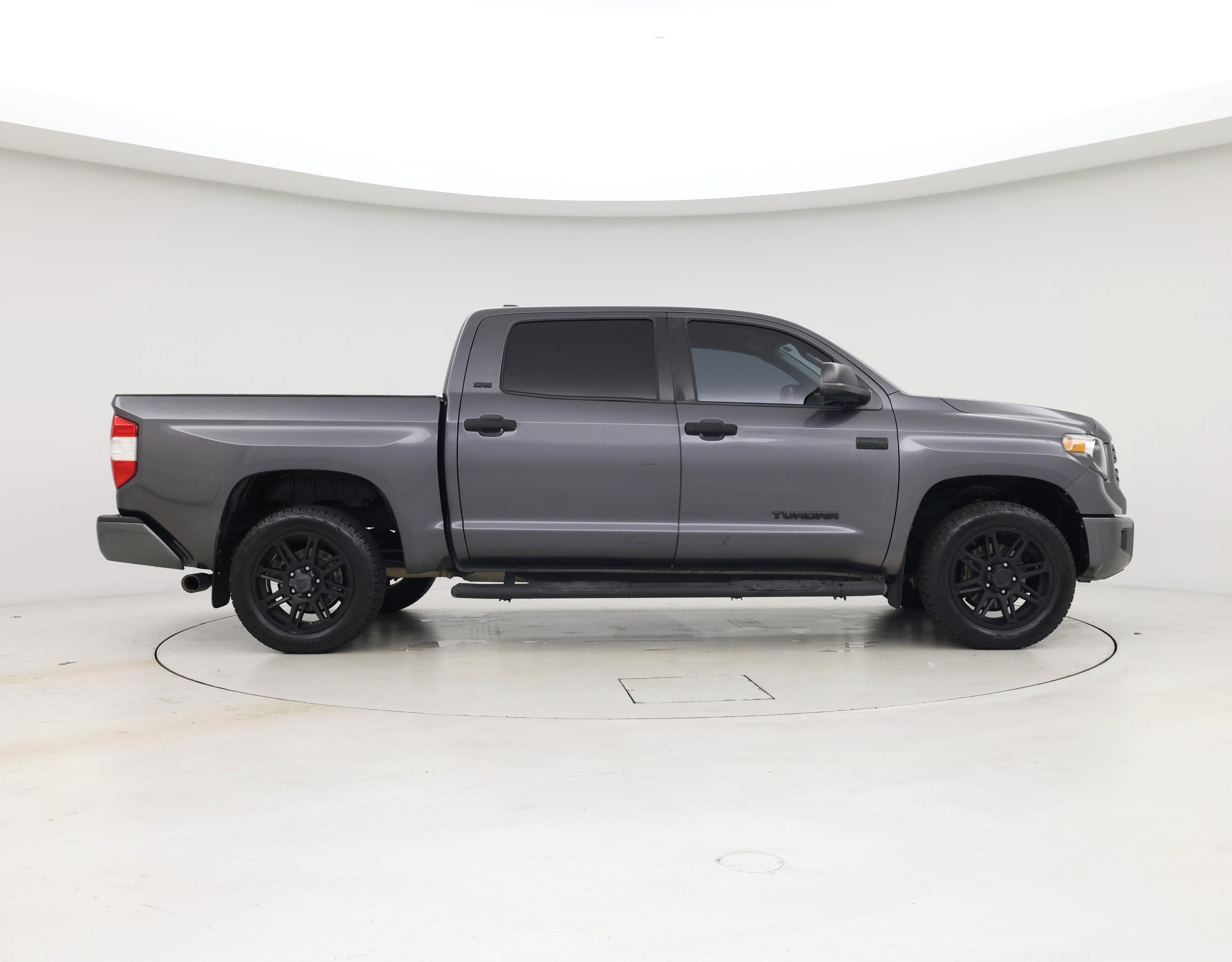 Thumbnail: 2020 Toyota Tundra - 7