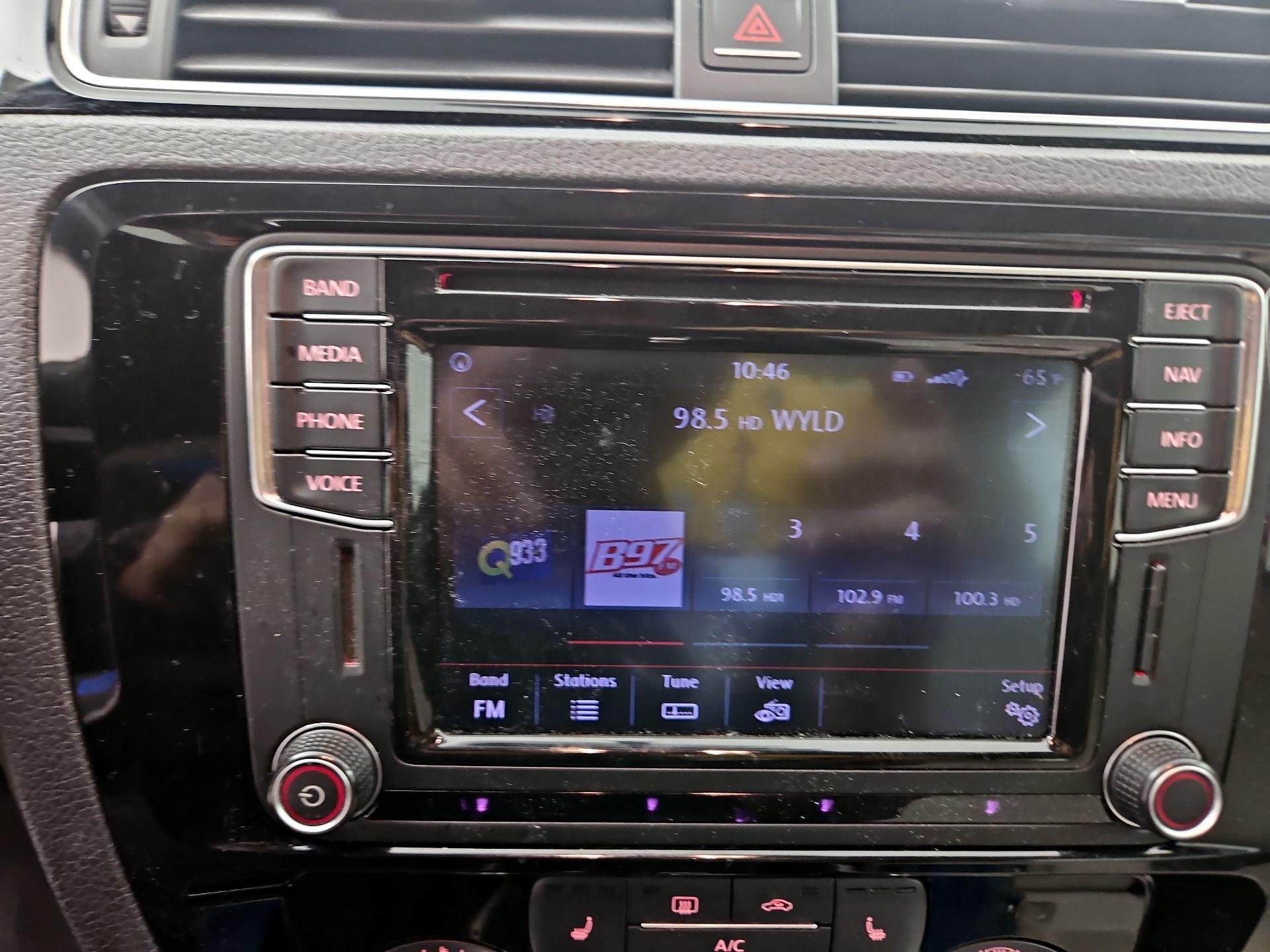 Thumbnail: 2016 Volkswagen Jetta - 16