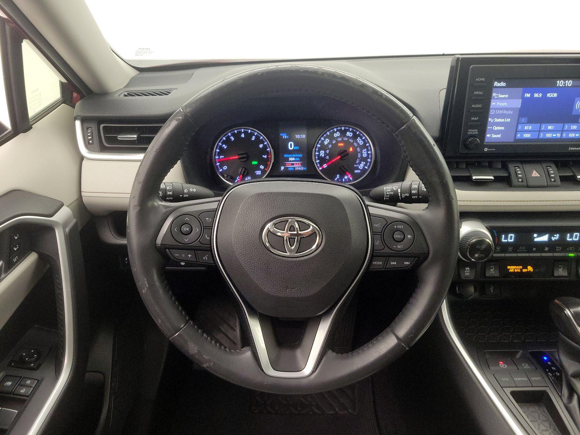 Thumbnail: 2020 Toyota RAV4 - 10