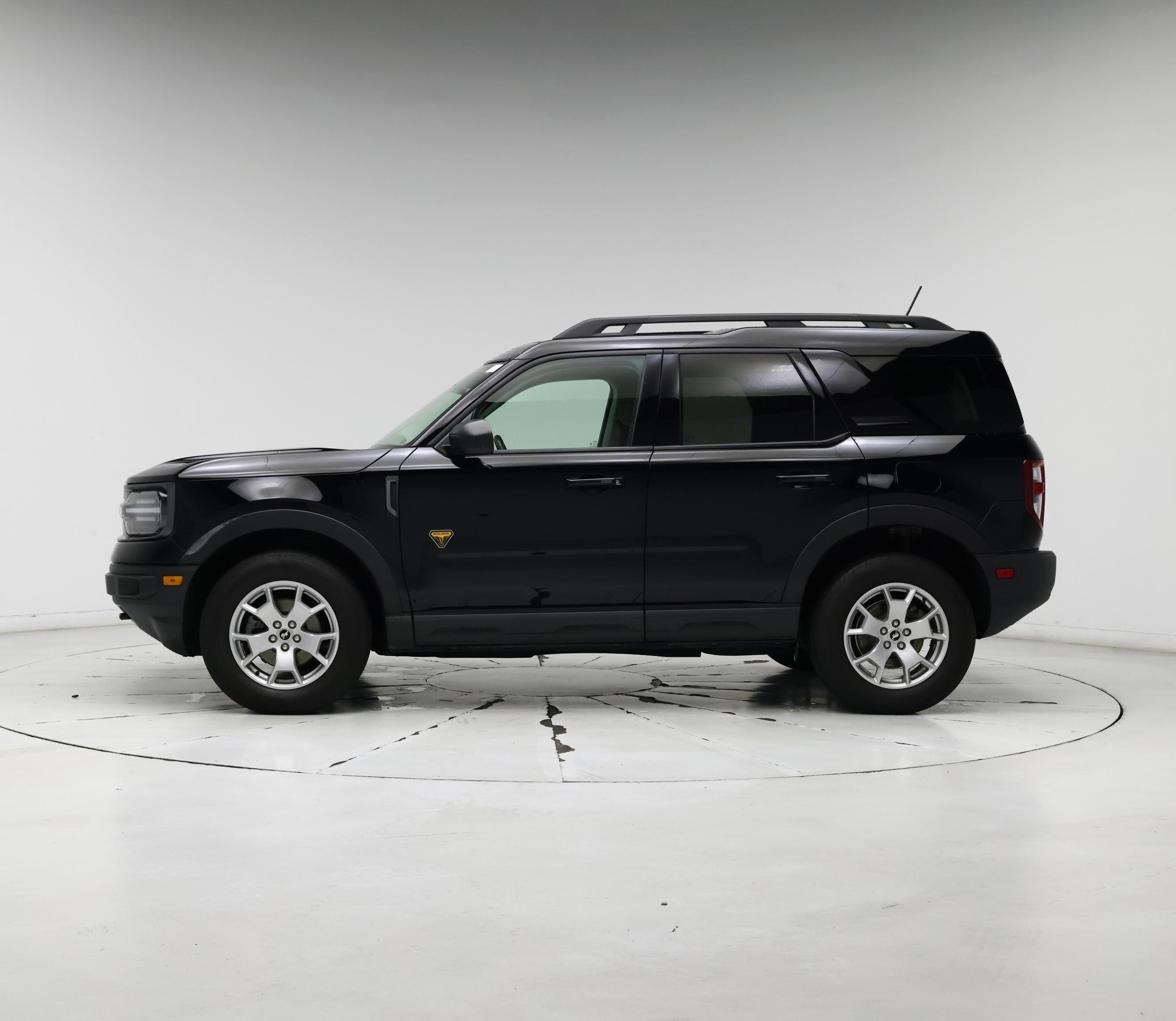 Thumbnail: 2022 Ford Bronco Sport - 3