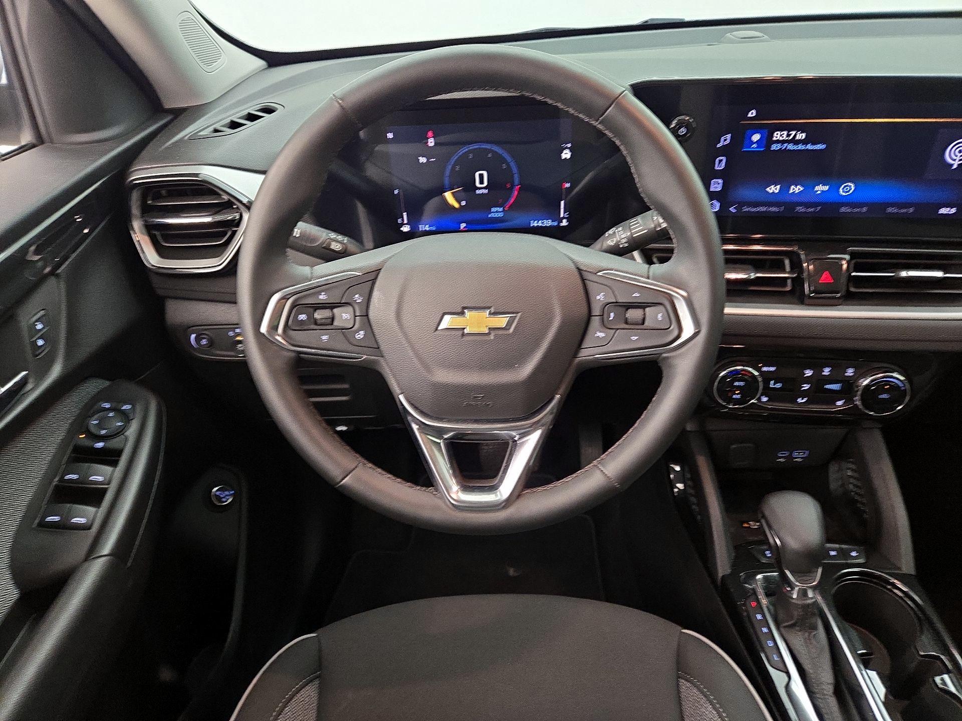 Thumbnail: 2025 Chevrolet TrailBlazer - 10