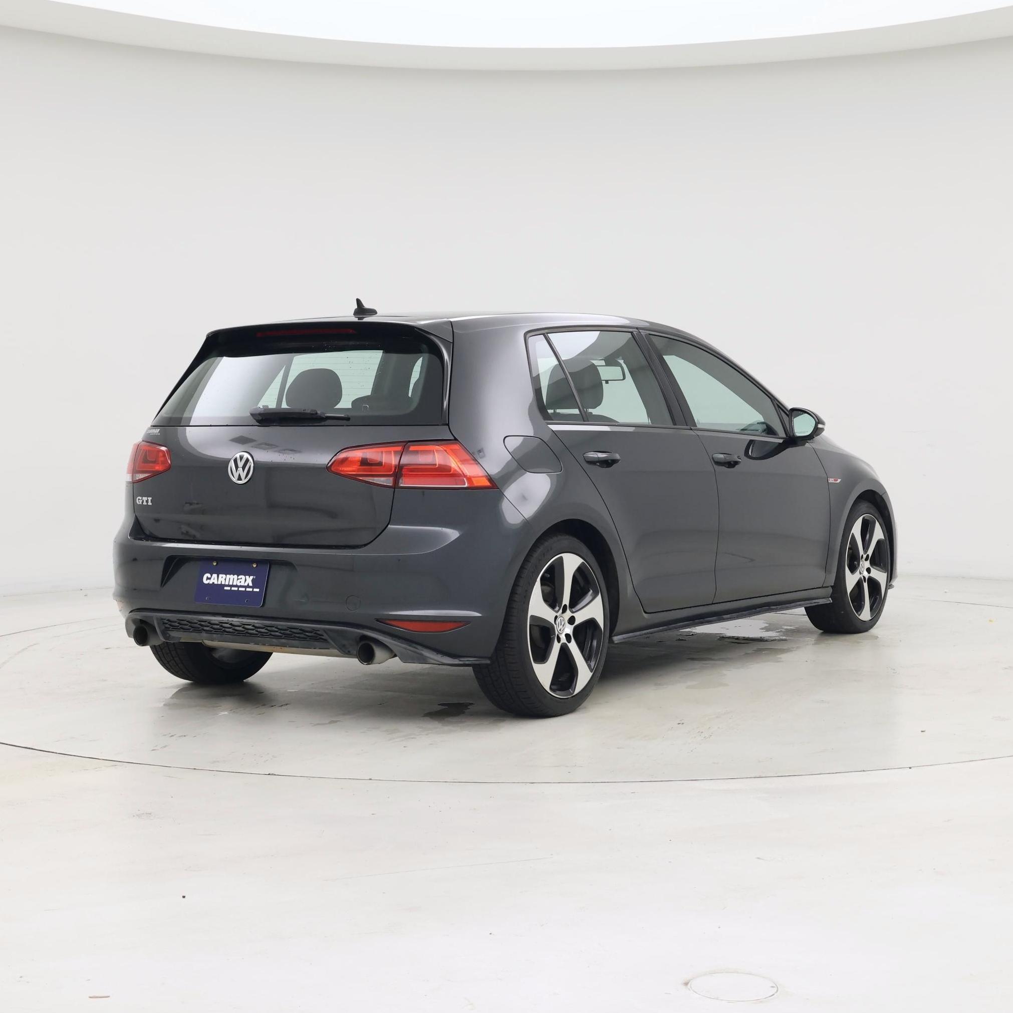 Thumbnail: 2015 Volkswagen Golf - 8