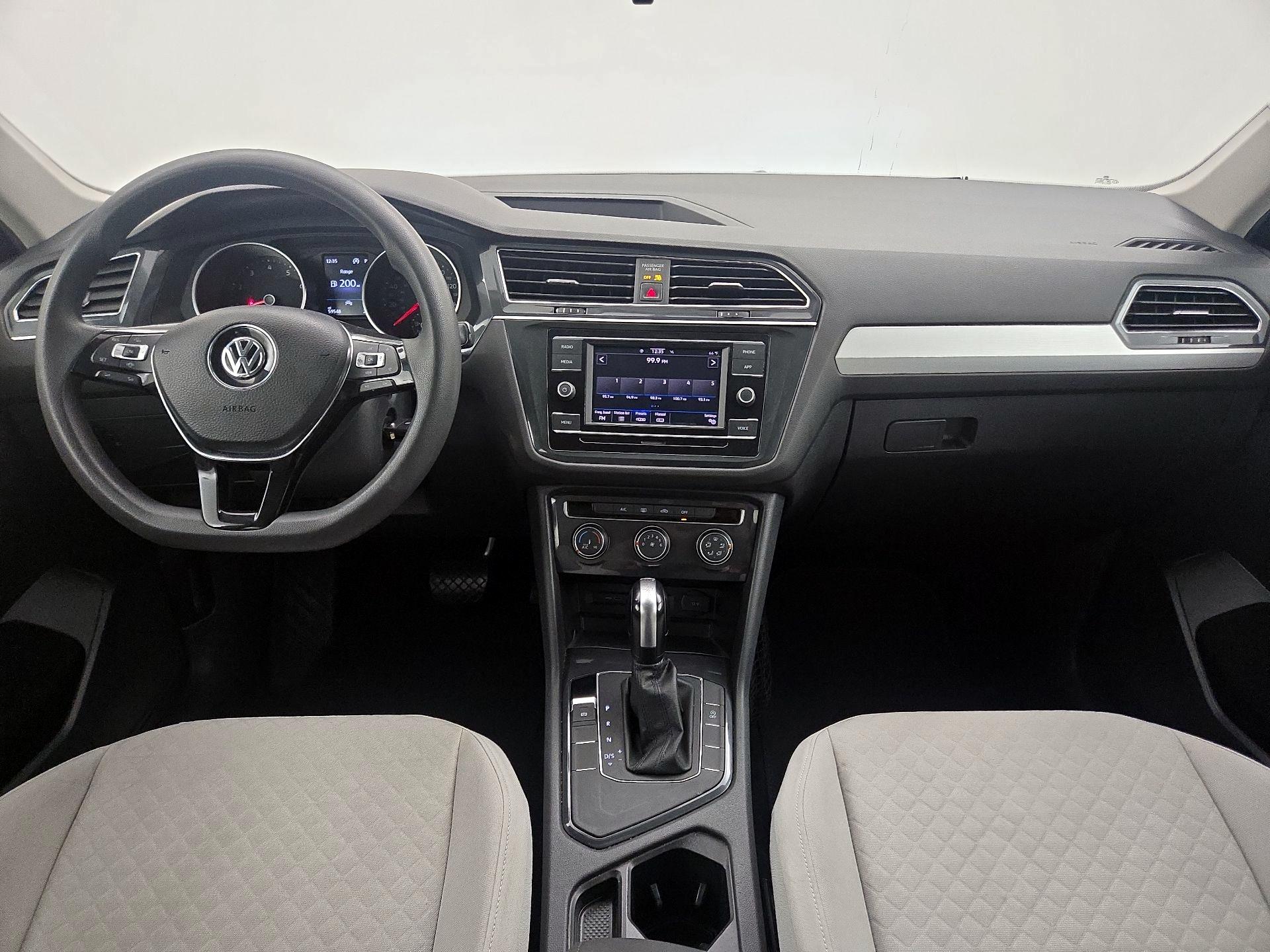 Thumbnail: 2020 Volkswagen Tiguan - 9