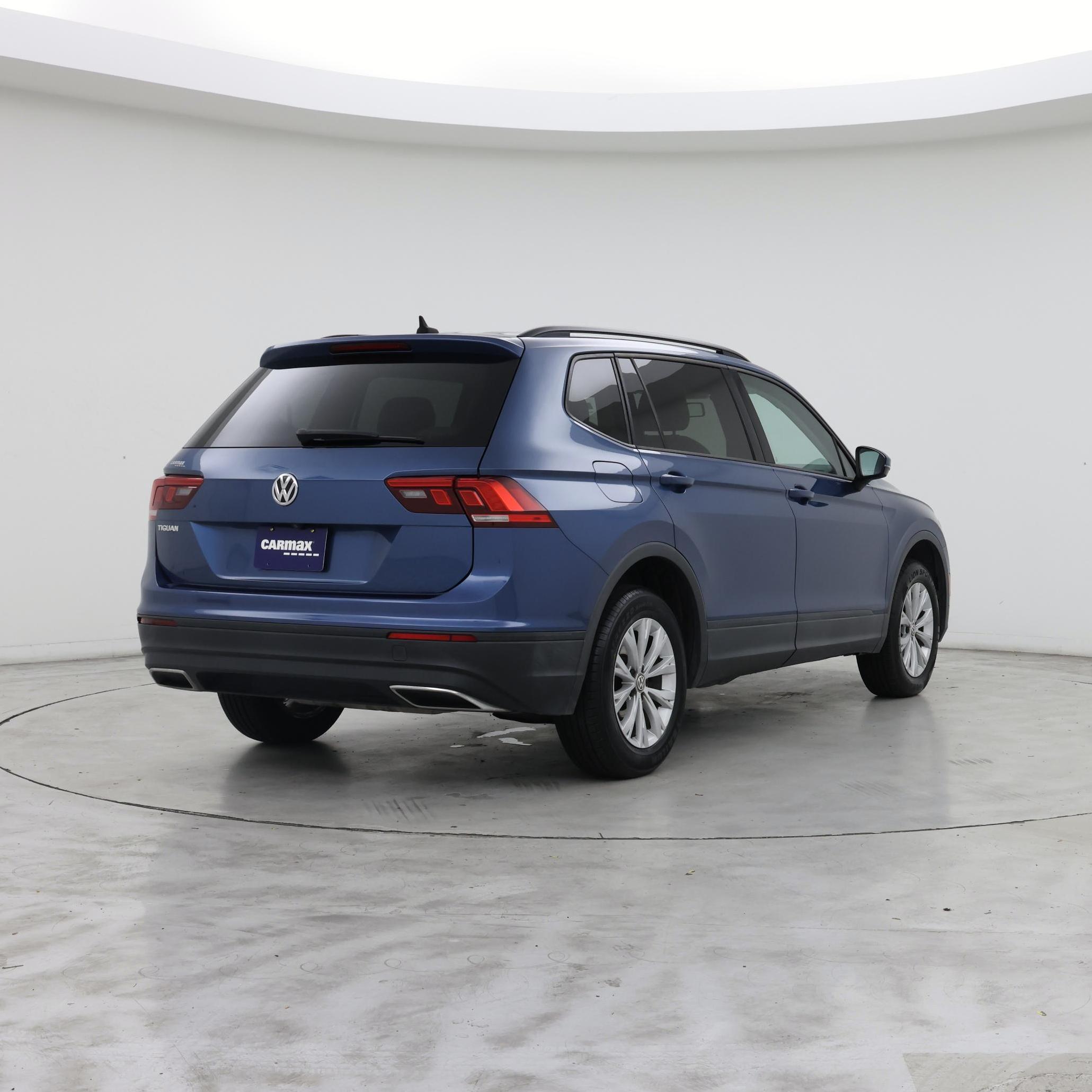 Thumbnail: 2020 Volkswagen Tiguan - 8