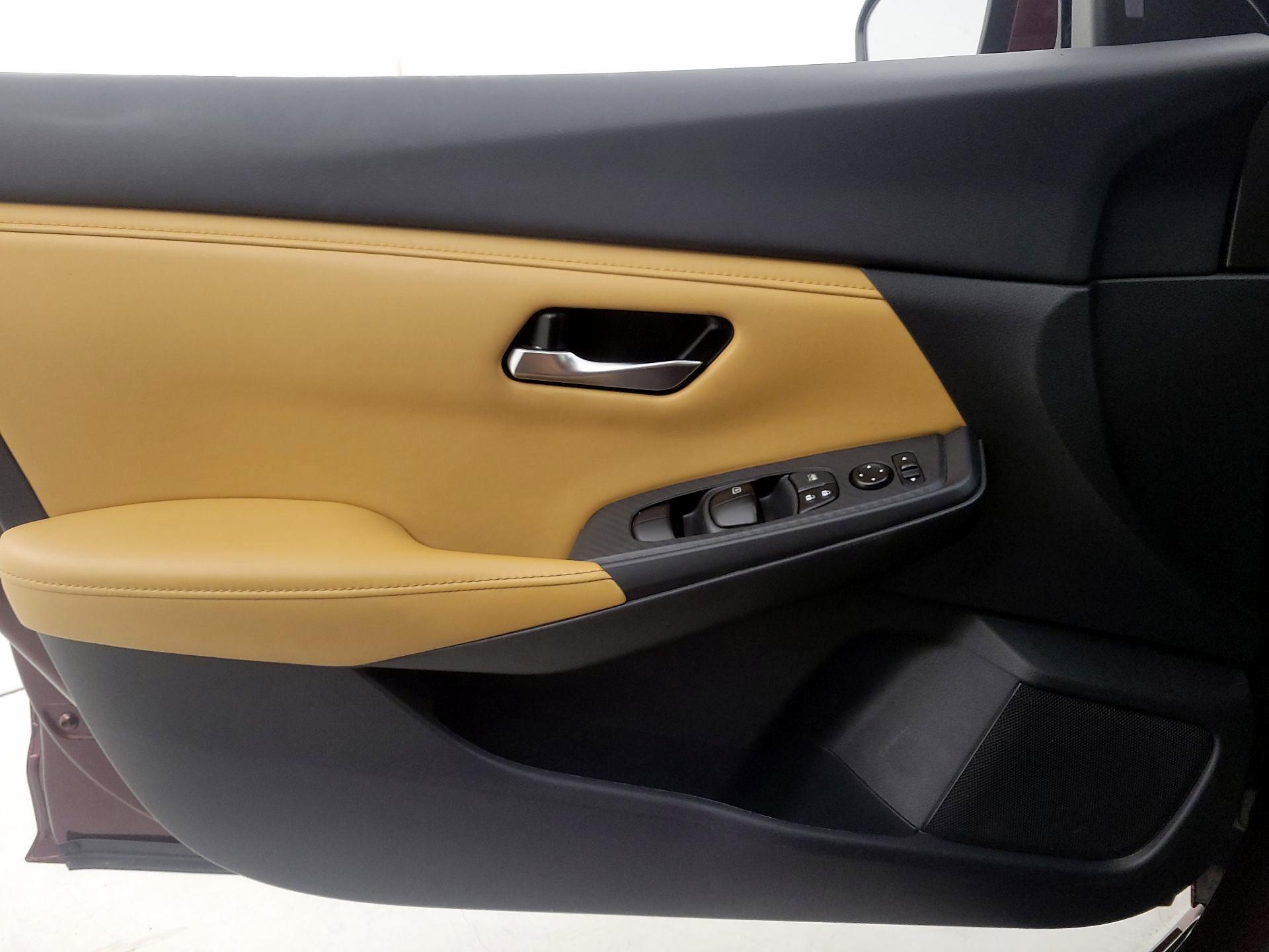 Thumbnail: 2022 Nissan Sentra - 12