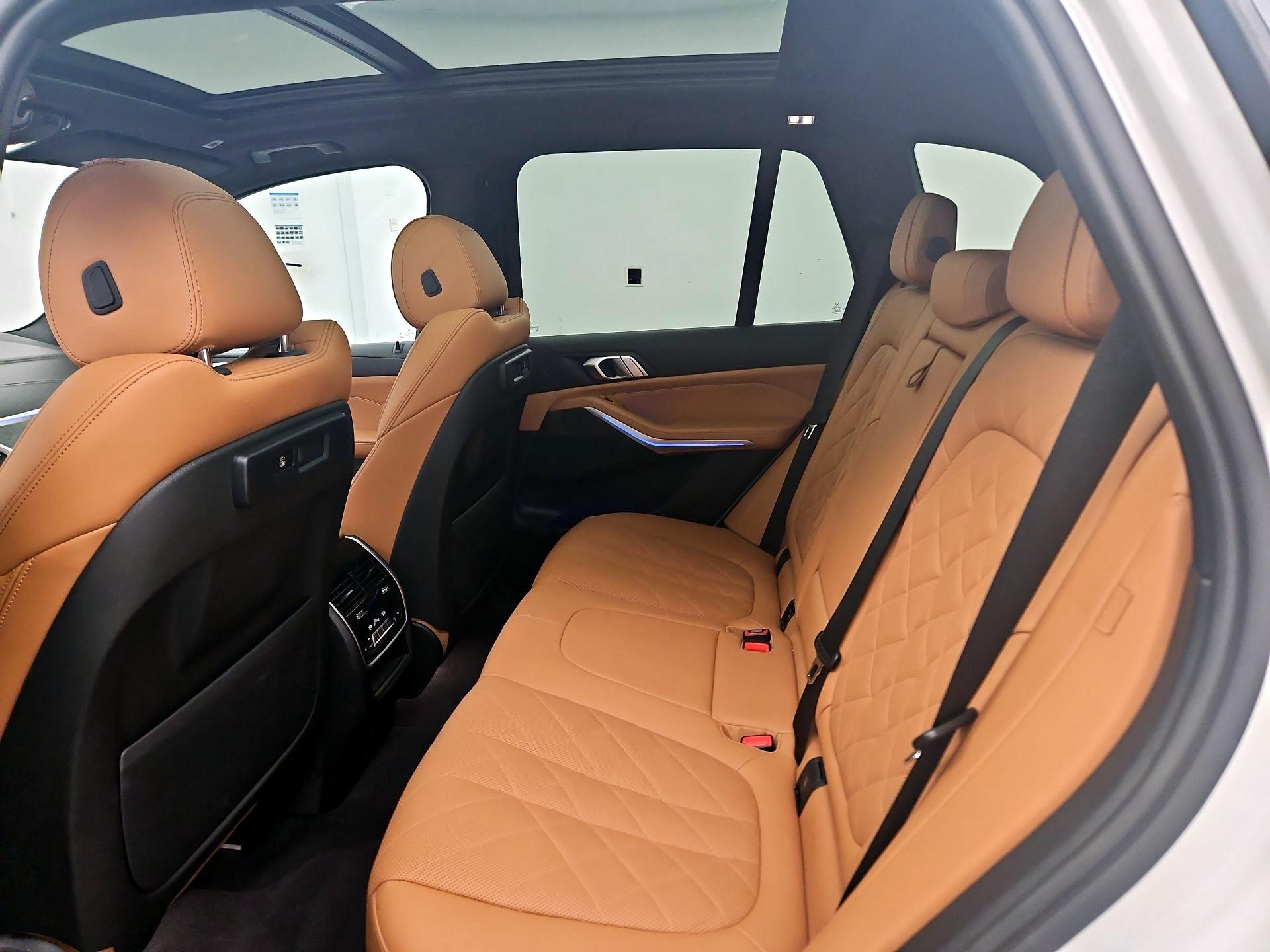 Thumbnail: 2023 BMW X5 - 20
