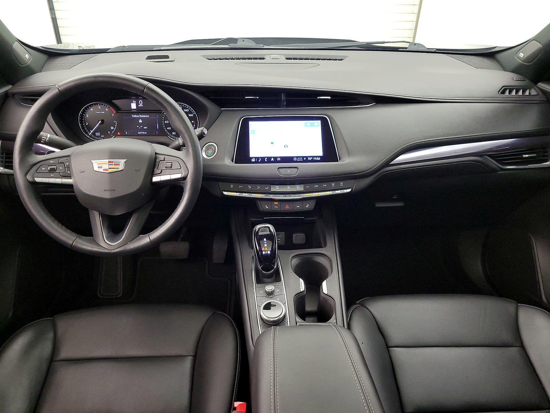 Thumbnail: 2022 Cadillac XT4 - 9
