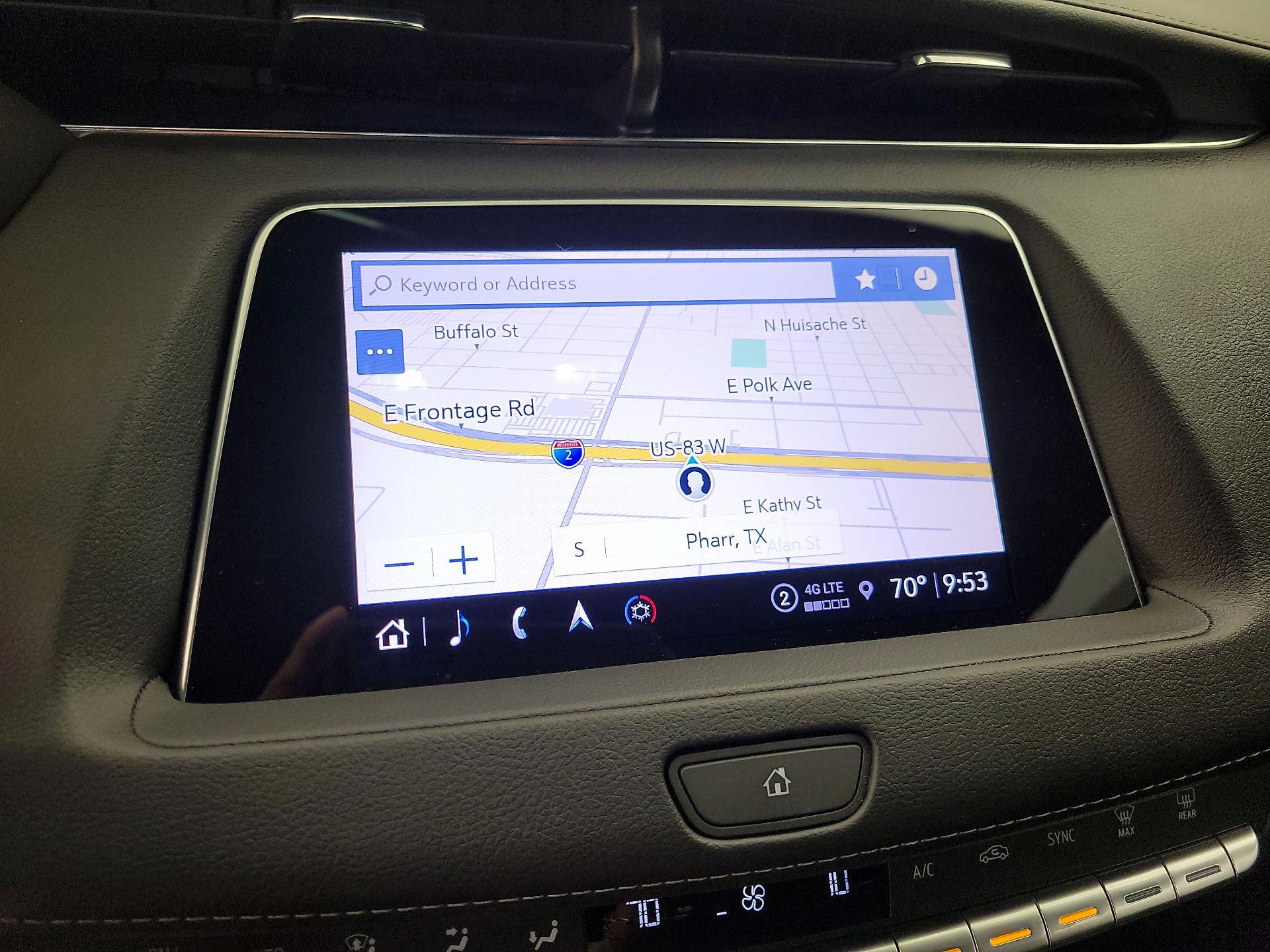 Thumbnail: 2022 Cadillac XT4 - 14