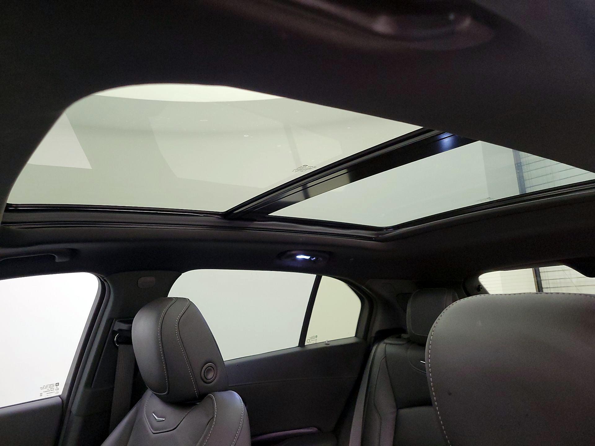 Thumbnail: 2022 Cadillac XT4 - 20