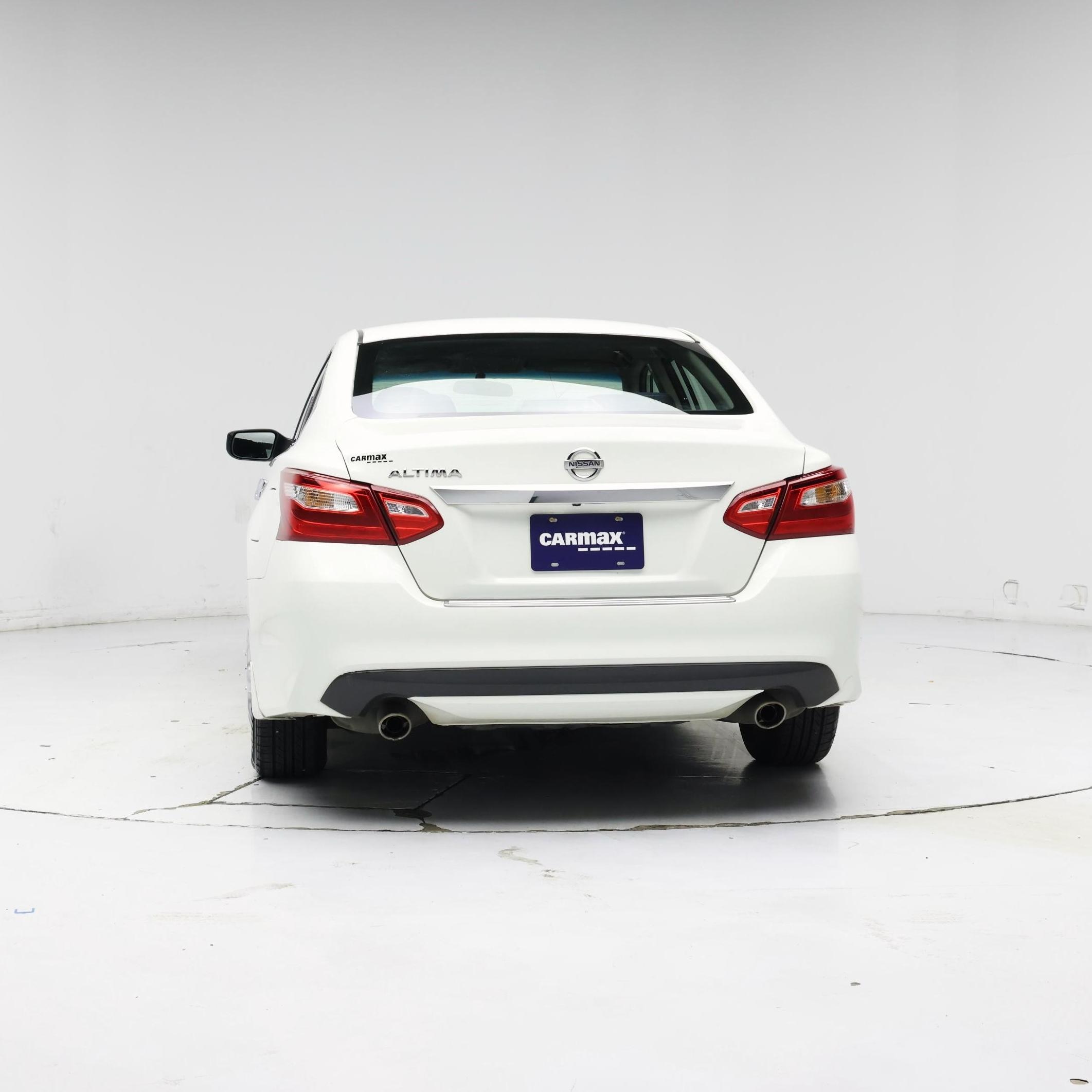 Thumbnail: 2016 Nissan Altima - 6