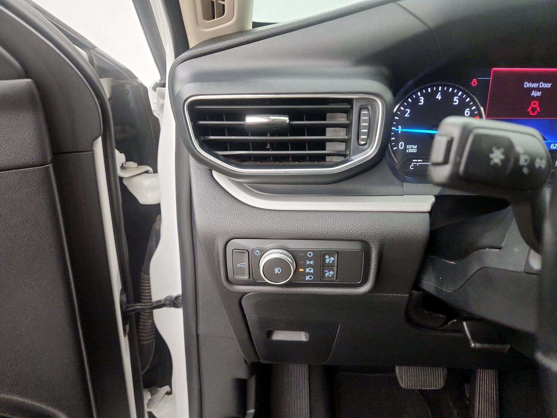Thumbnail: 2020 Ford Explorer - 13