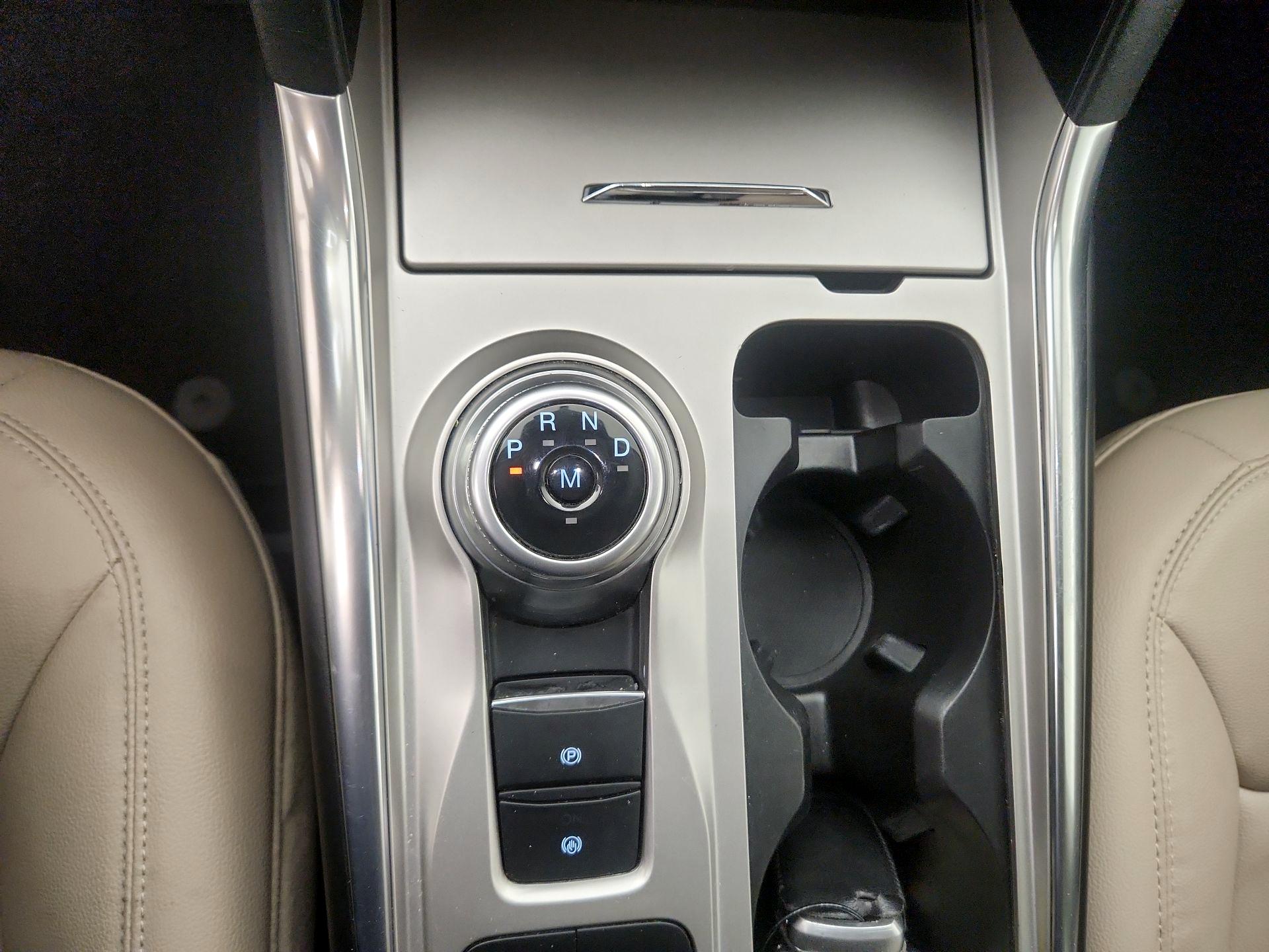 Thumbnail: 2020 Ford Explorer - 18