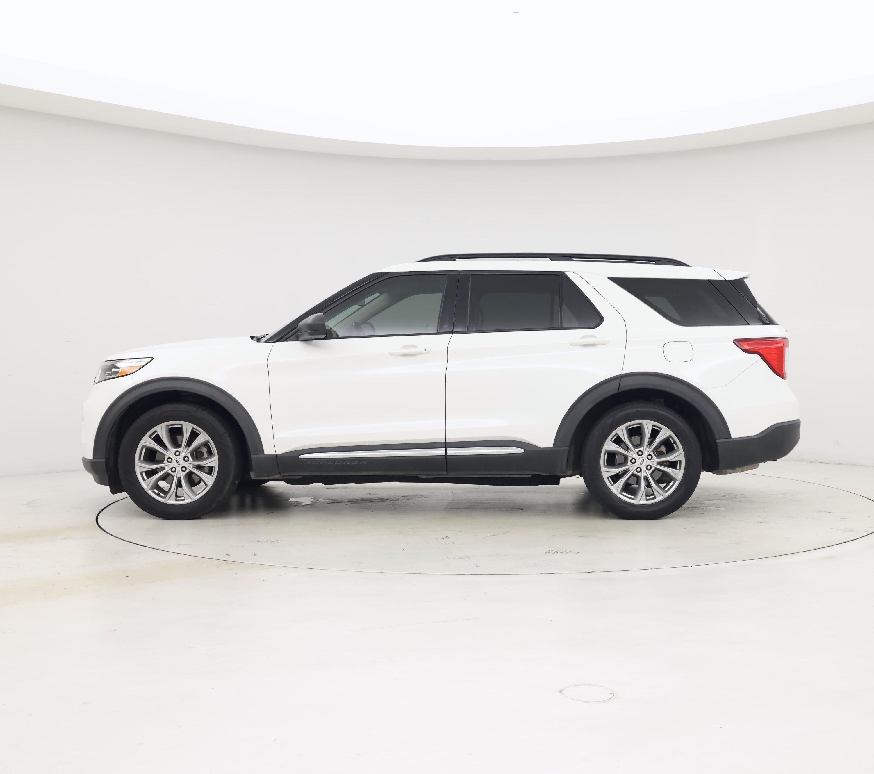 Thumbnail: 2020 Ford Explorer - 3