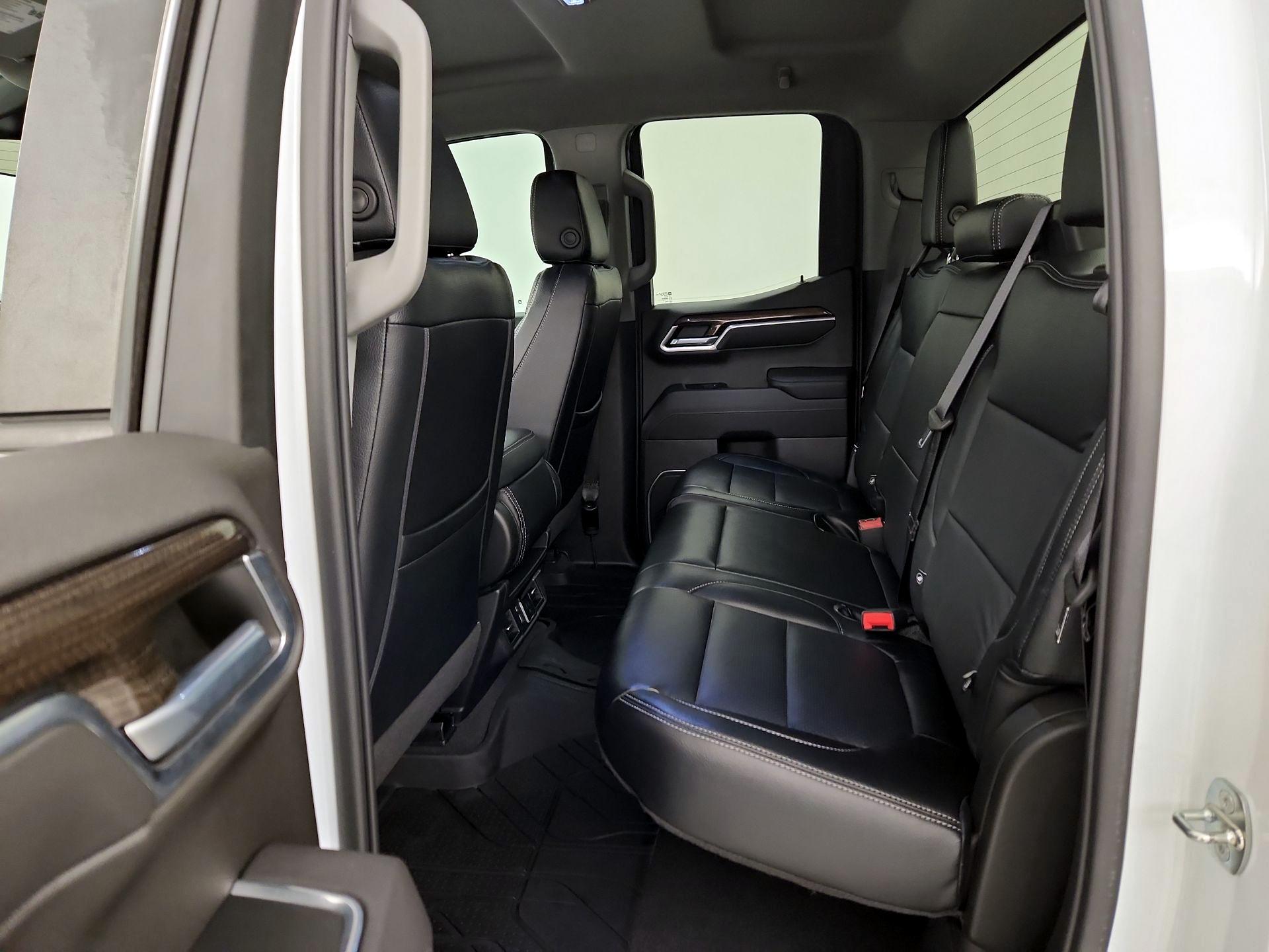 Thumbnail: 2022 Chevrolet Silverado 1500 - 19