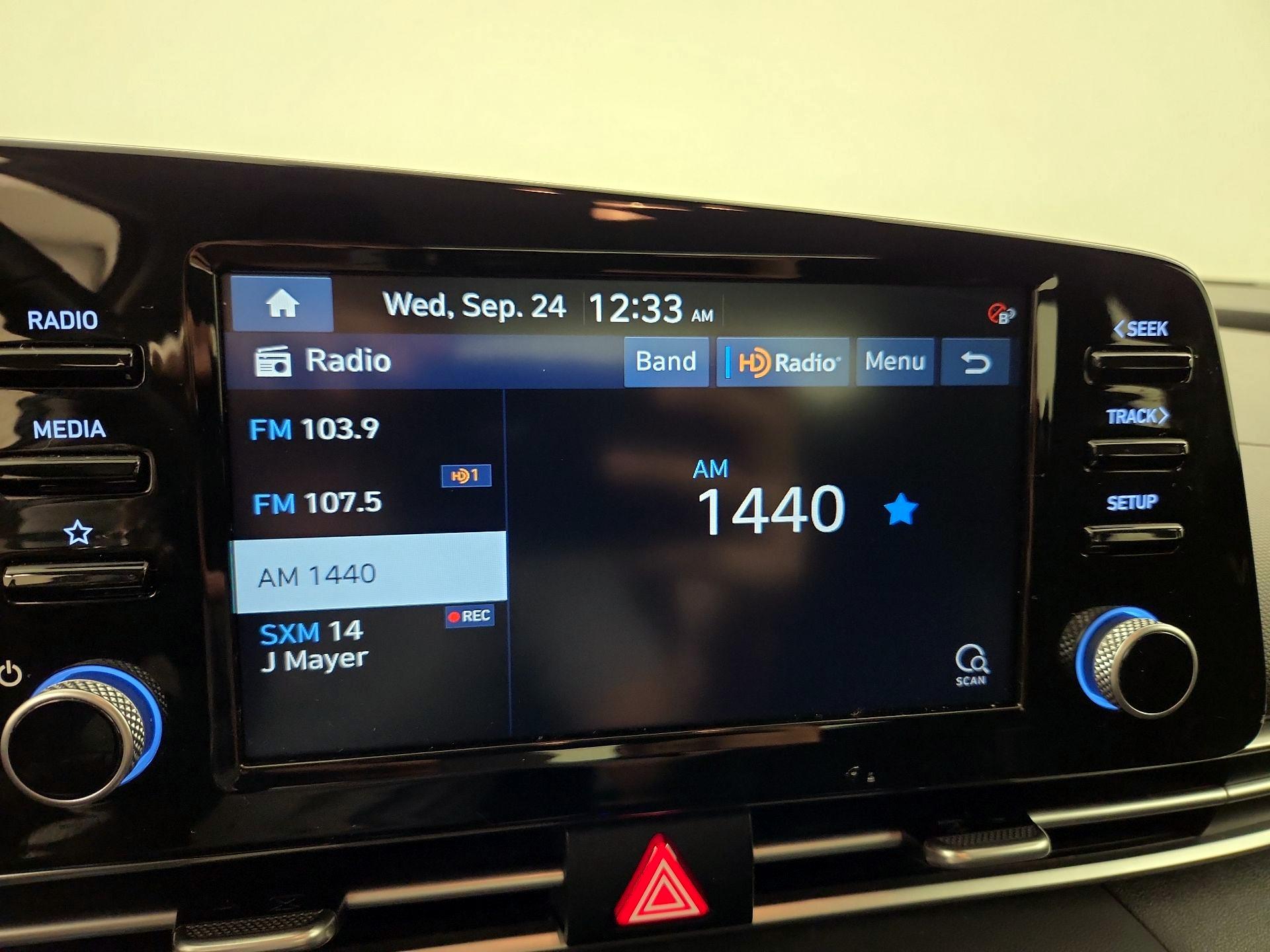 Thumbnail: 2022 Hyundai Elantra - 15