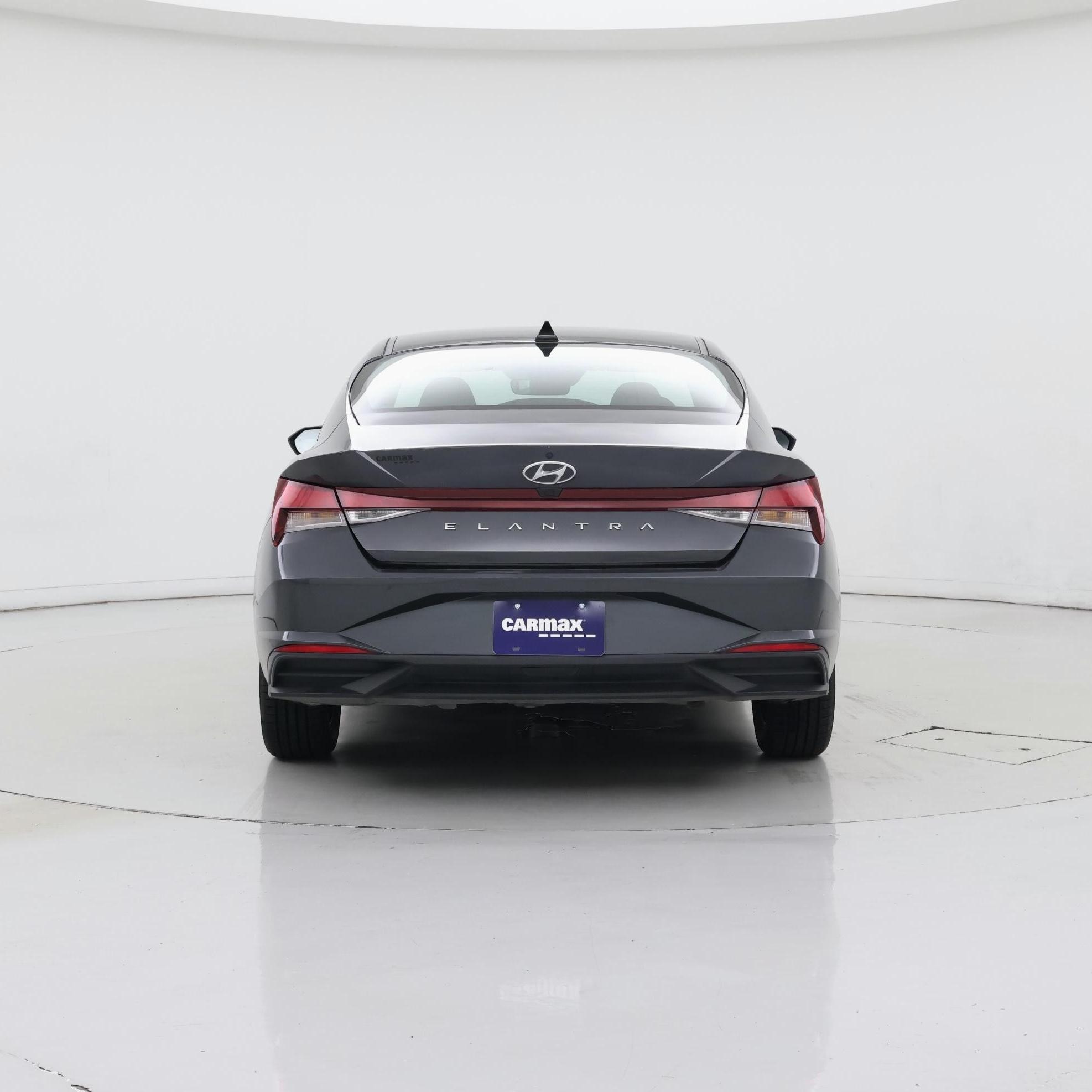 Thumbnail: 2022 Hyundai Elantra - 8