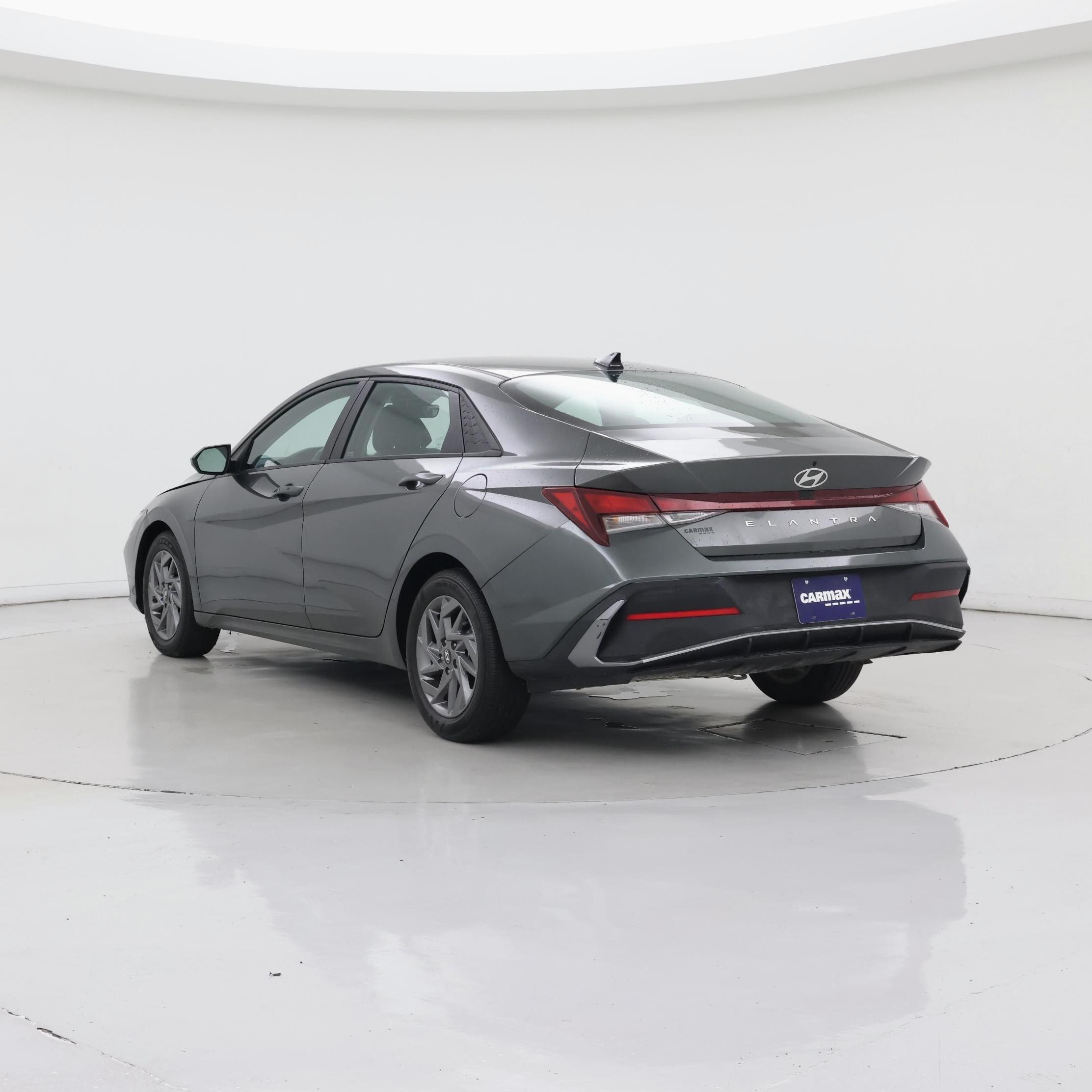Thumbnail: 2024 Hyundai Elantra - 2