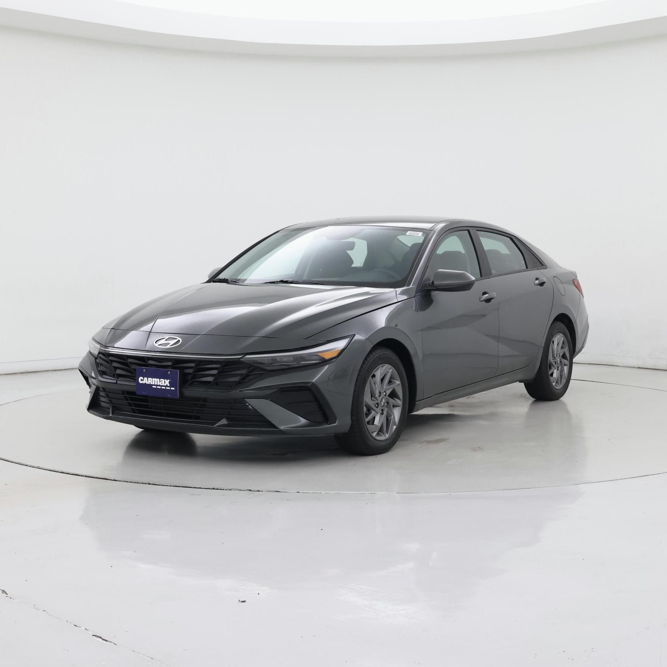 Thumbnail: 2024 Hyundai Elantra - 4