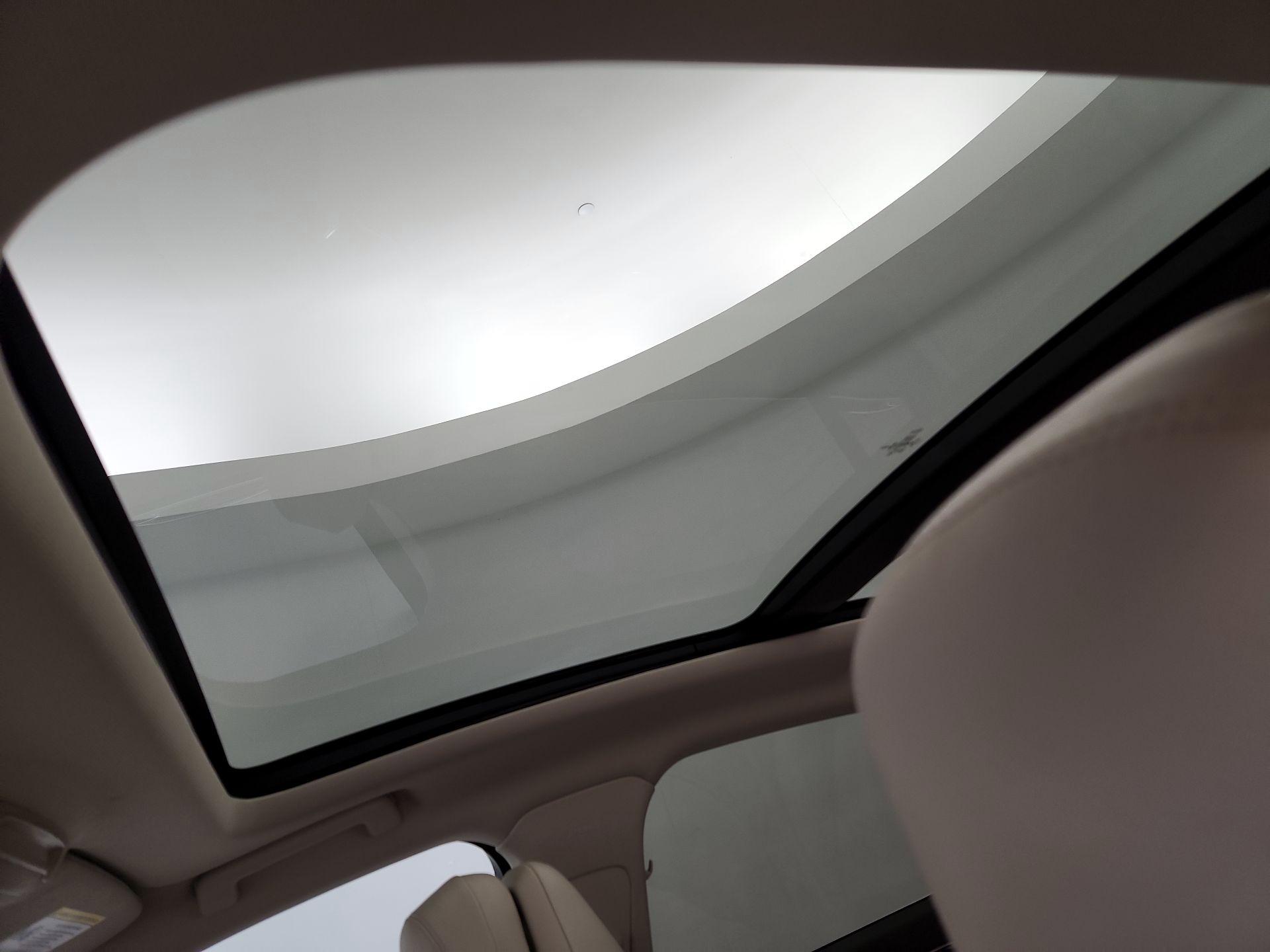 Thumbnail: 2020 Lincoln Continental - 20