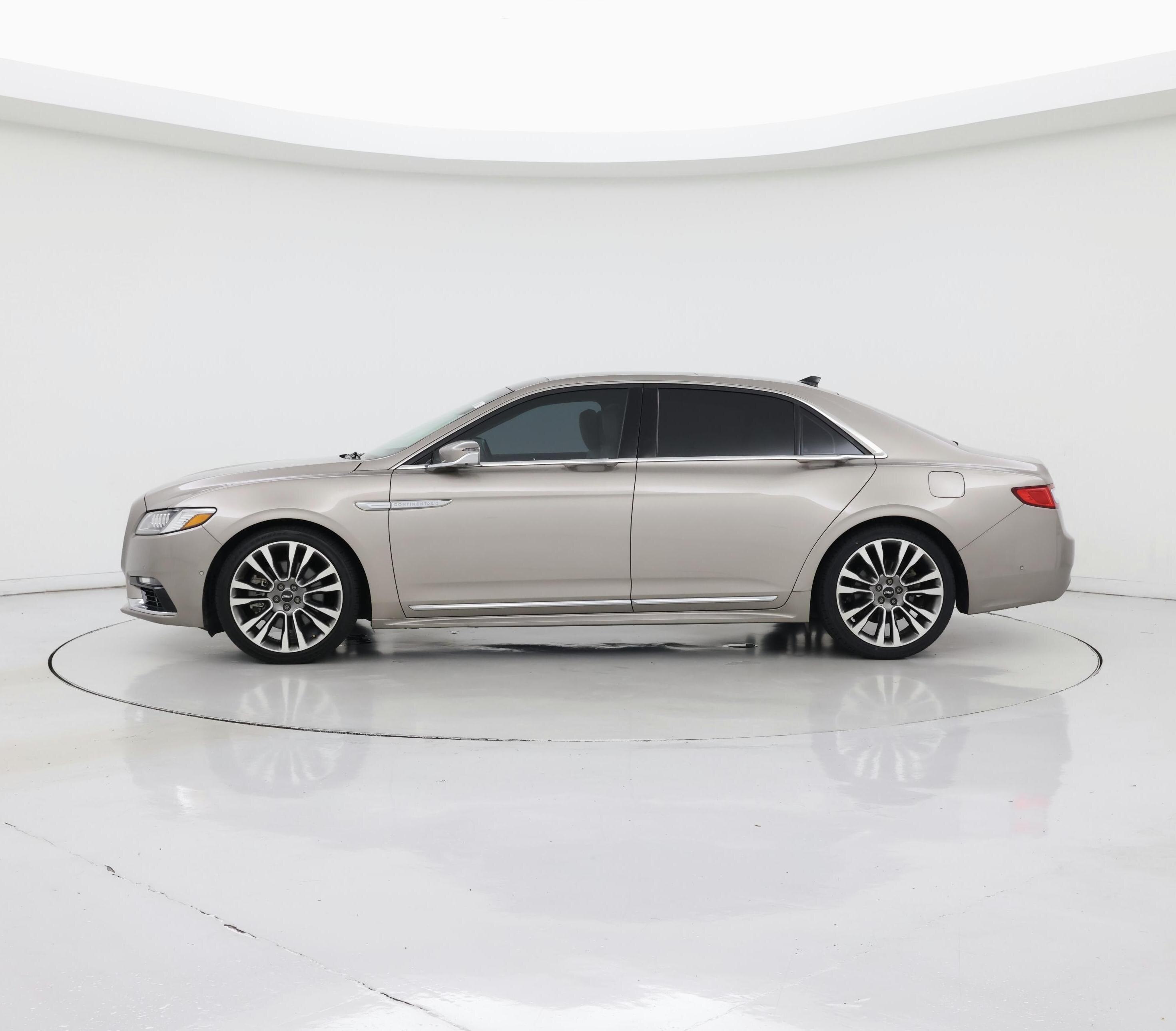 Thumbnail: 2020 Lincoln Continental - 3