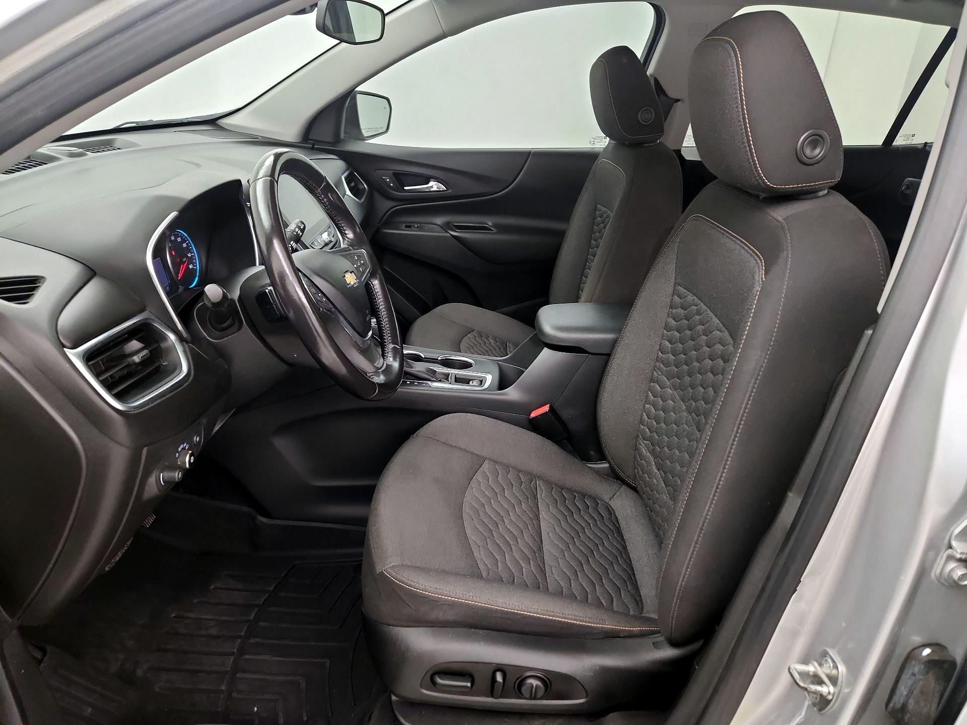 Thumbnail: 2021 Chevrolet Equinox - 11