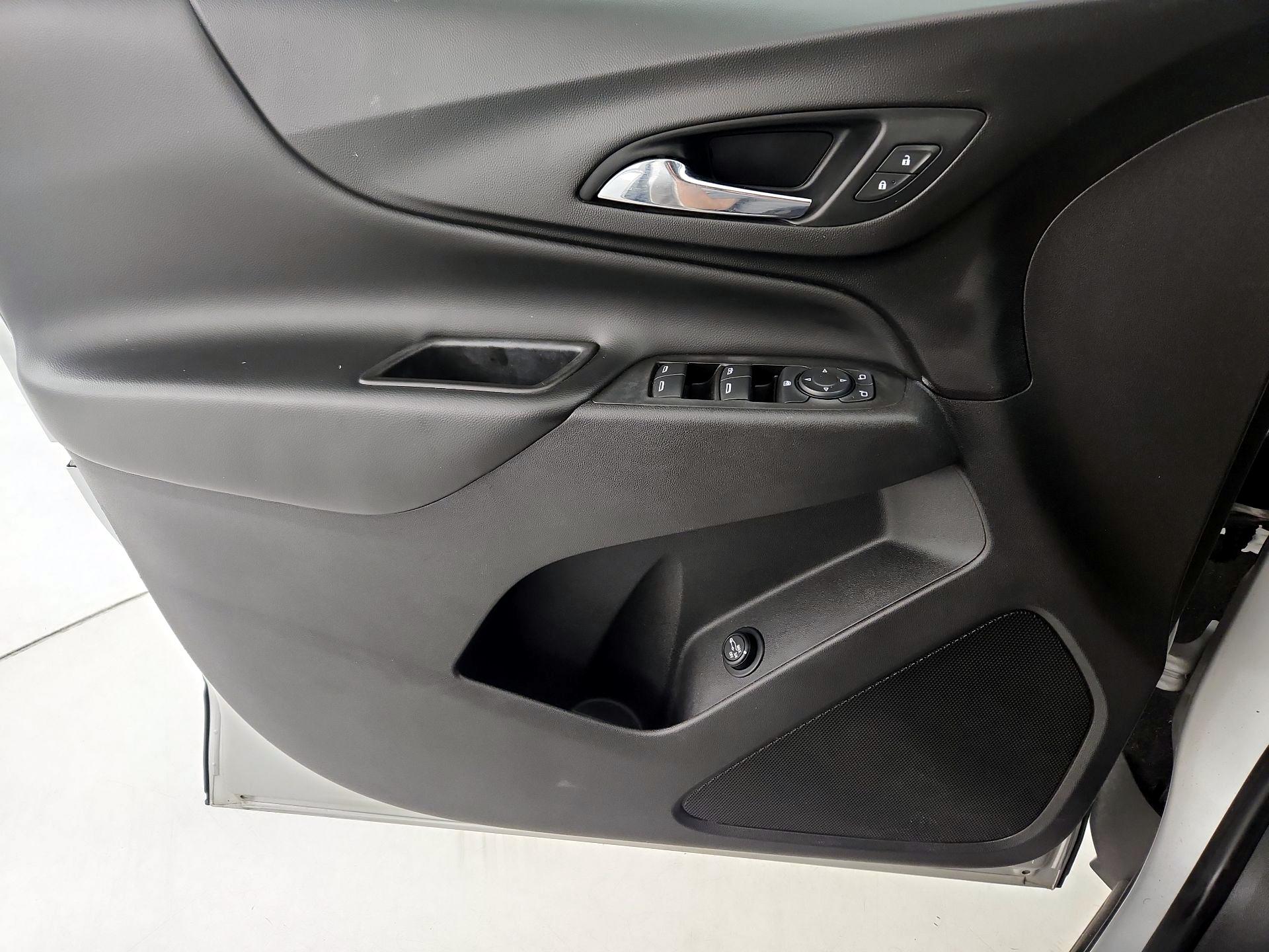Thumbnail: 2021 Chevrolet Equinox - 12