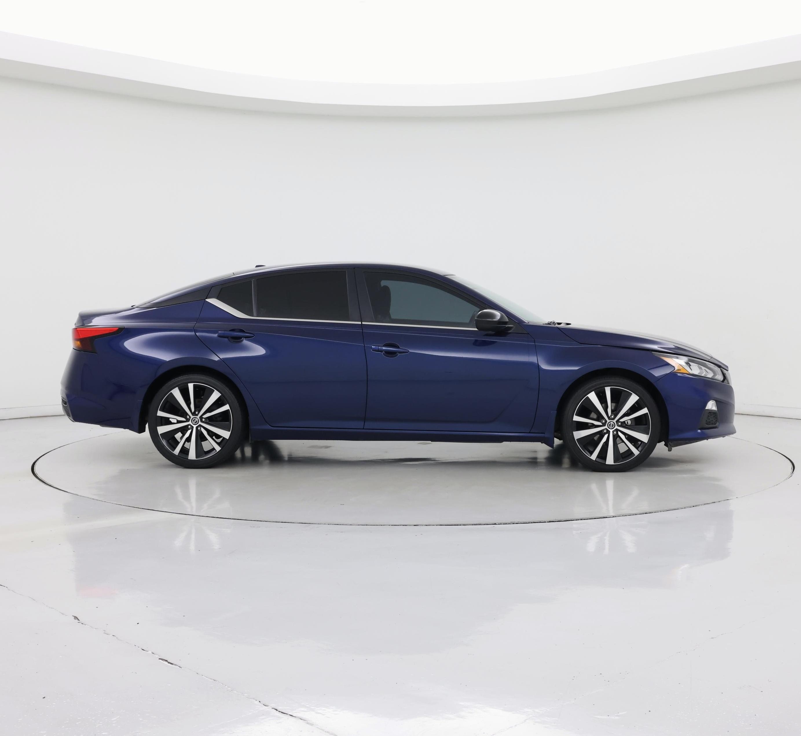 Thumbnail: 2022 Nissan Altima - 7