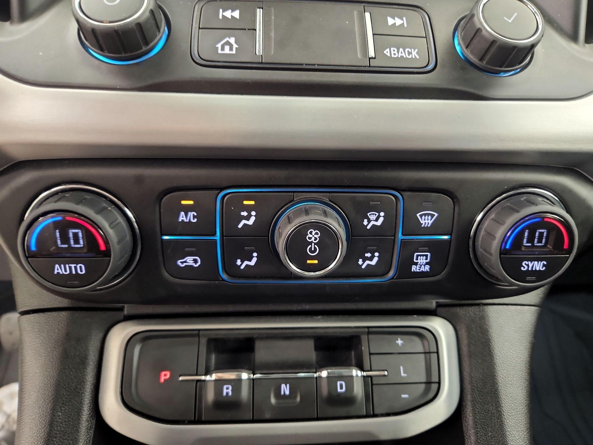 Thumbnail: 2022 GMC Acadia - 16