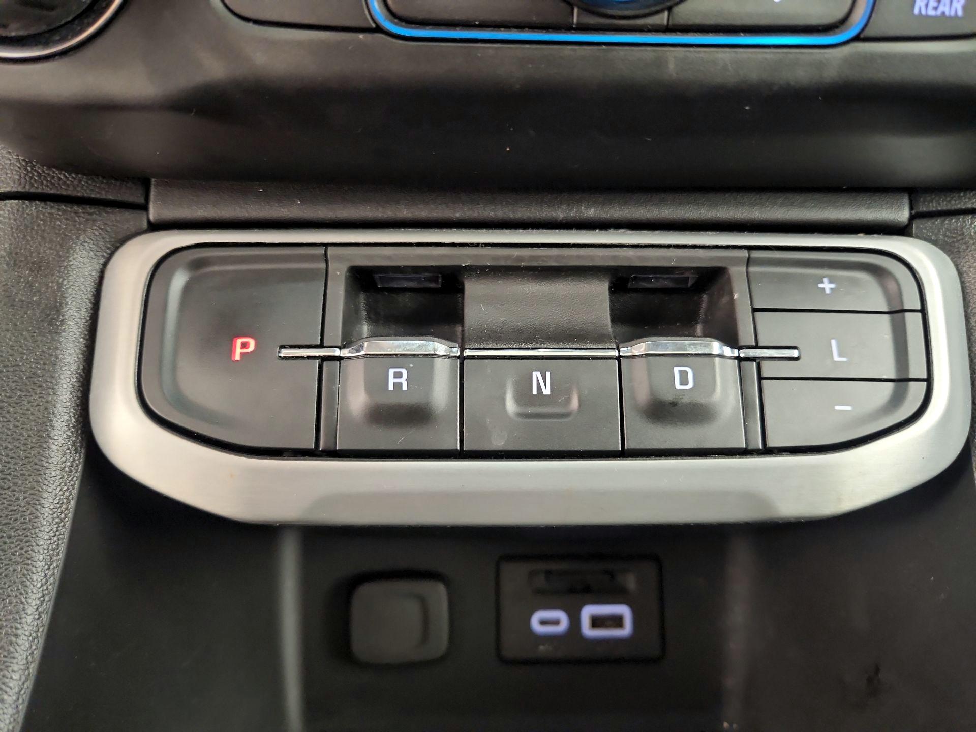 Thumbnail: 2022 GMC Acadia - 17