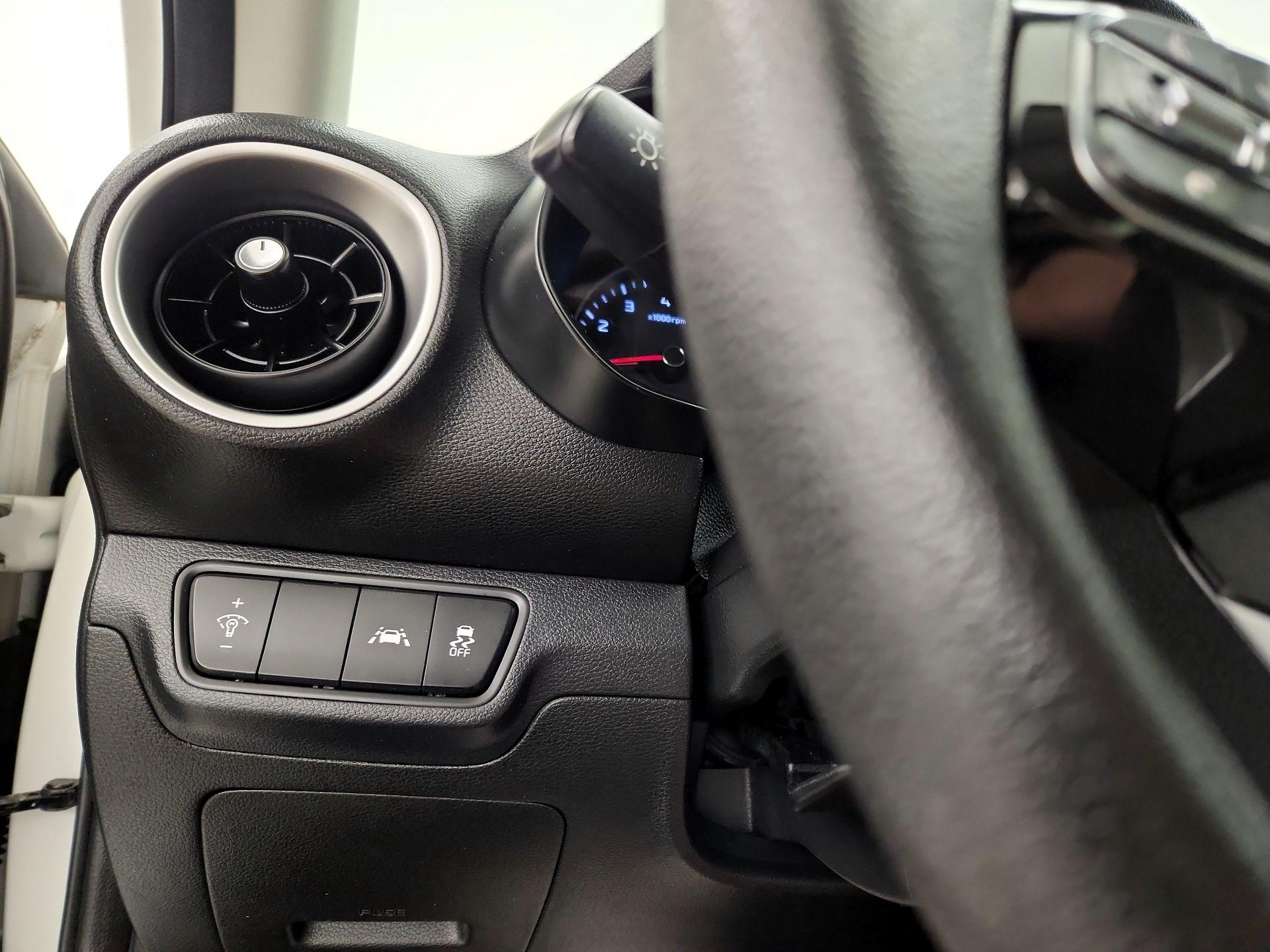 Thumbnail: 2021 Kia Forte - 13