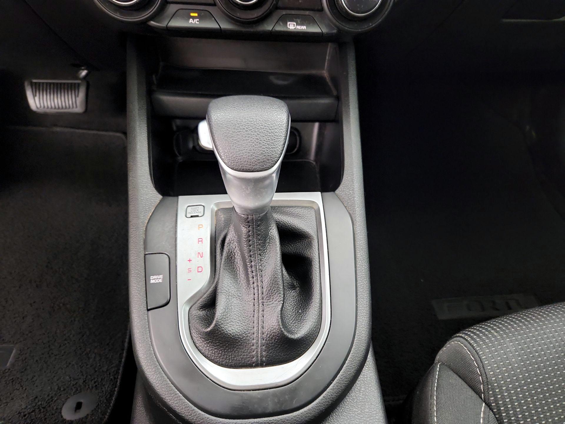 Thumbnail: 2021 Kia Forte - 17