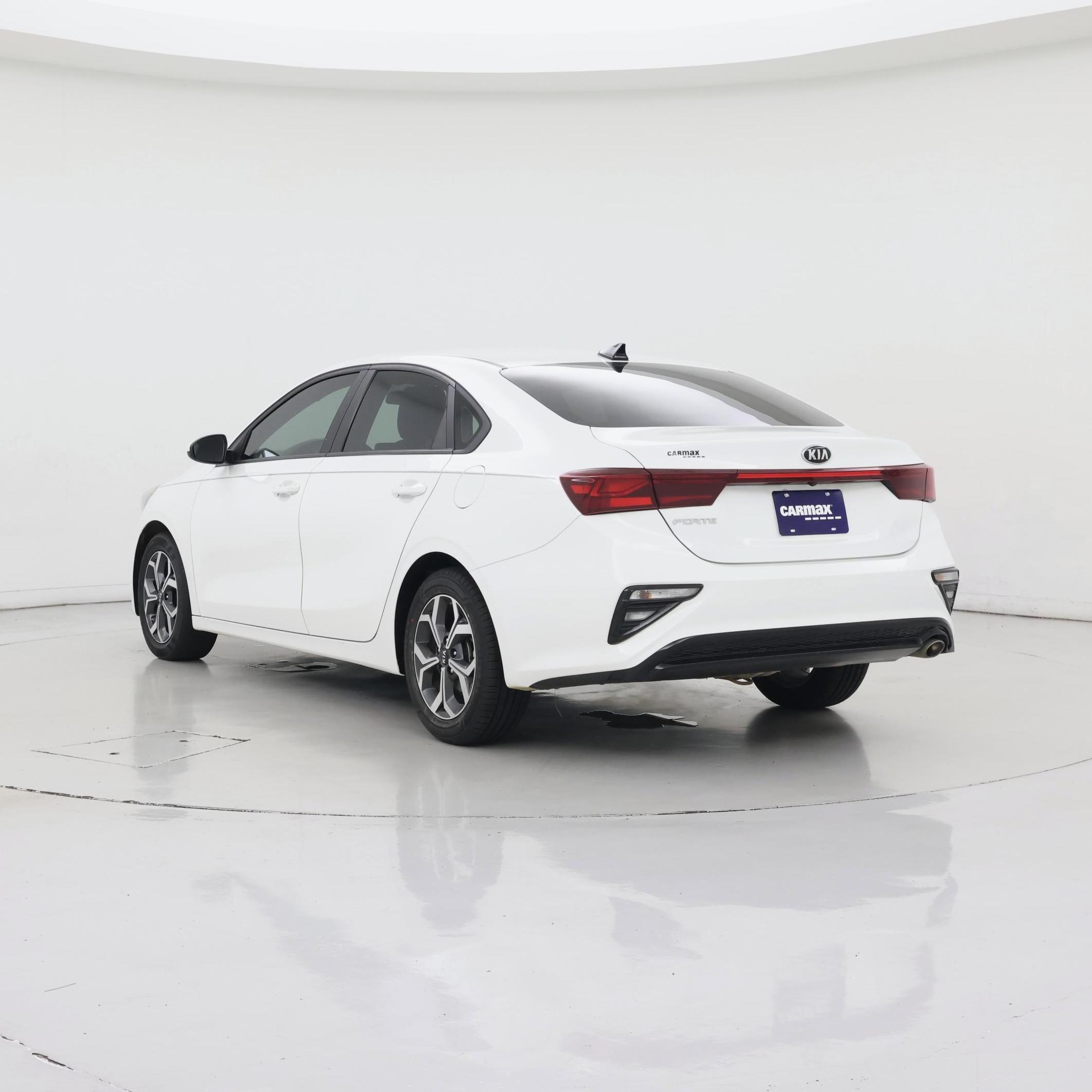 Thumbnail: 2021 Kia Forte - 2