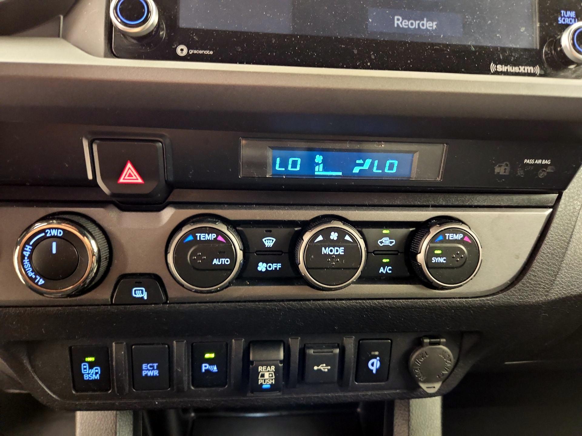Thumbnail: 2021 Toyota Tacoma - 16