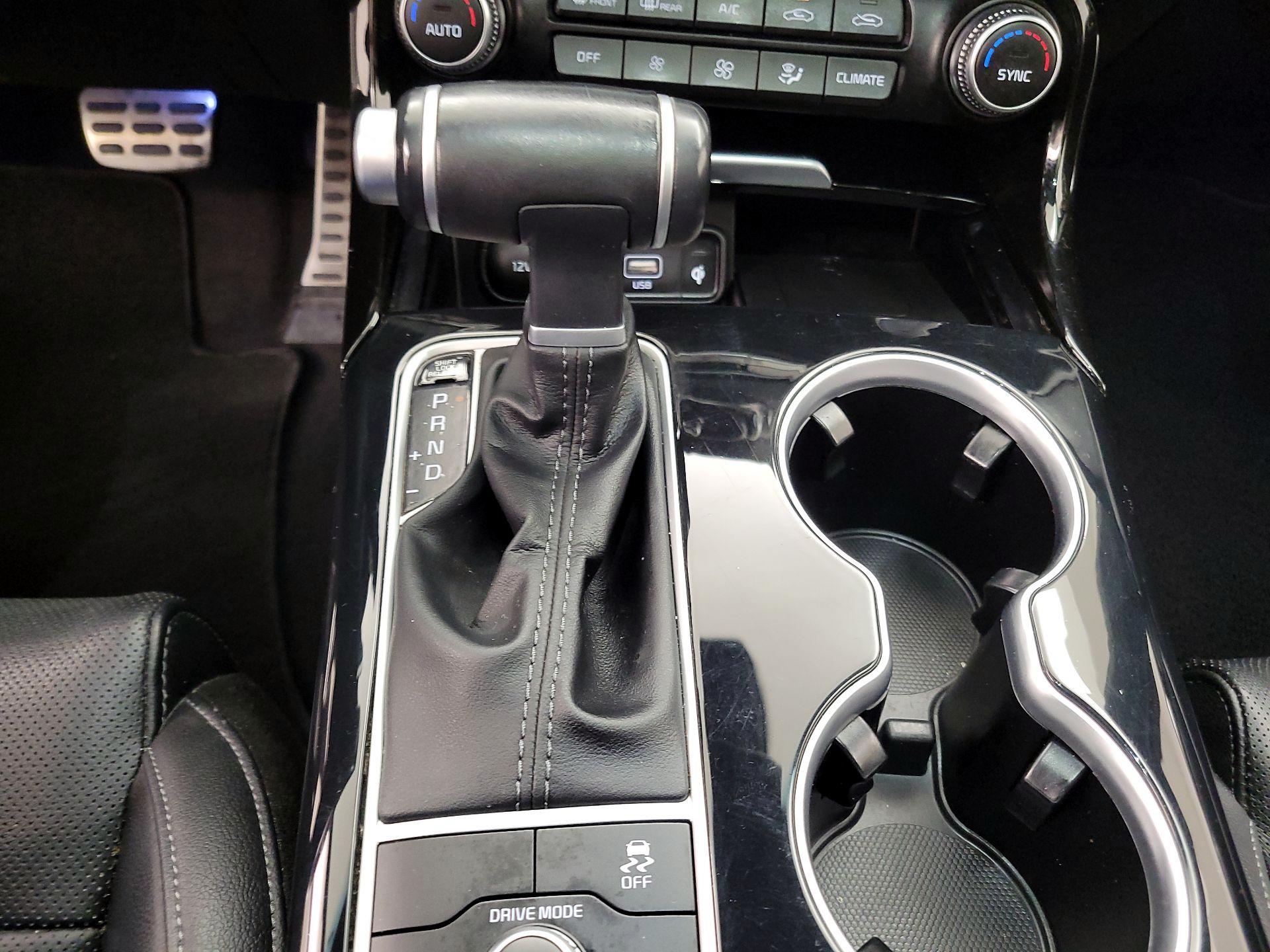 Thumbnail: 2020 Kia Stinger - 18