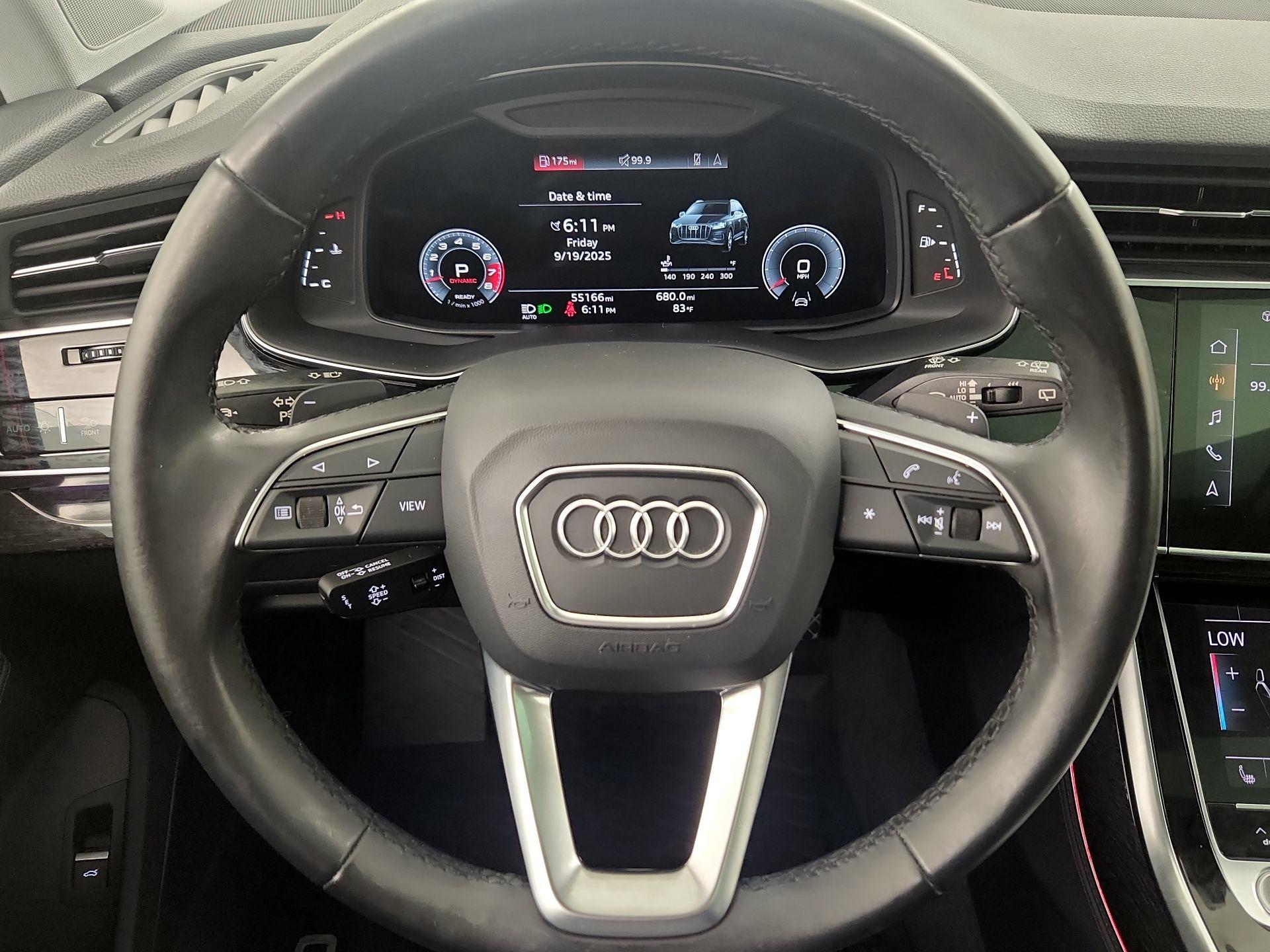 Thumbnail: 2021 Audi Q7 - 10