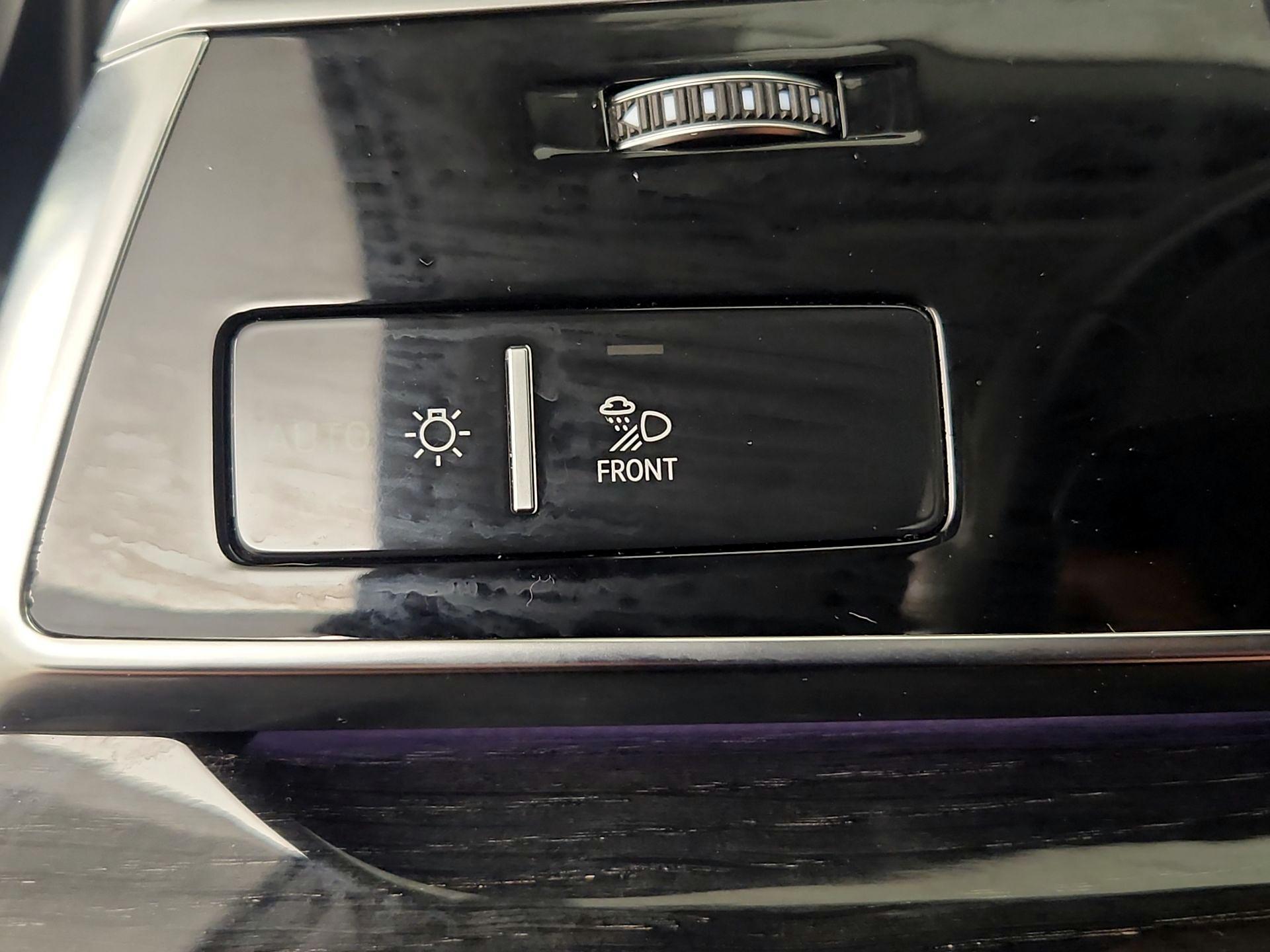 Thumbnail: 2021 Audi Q7 - 13