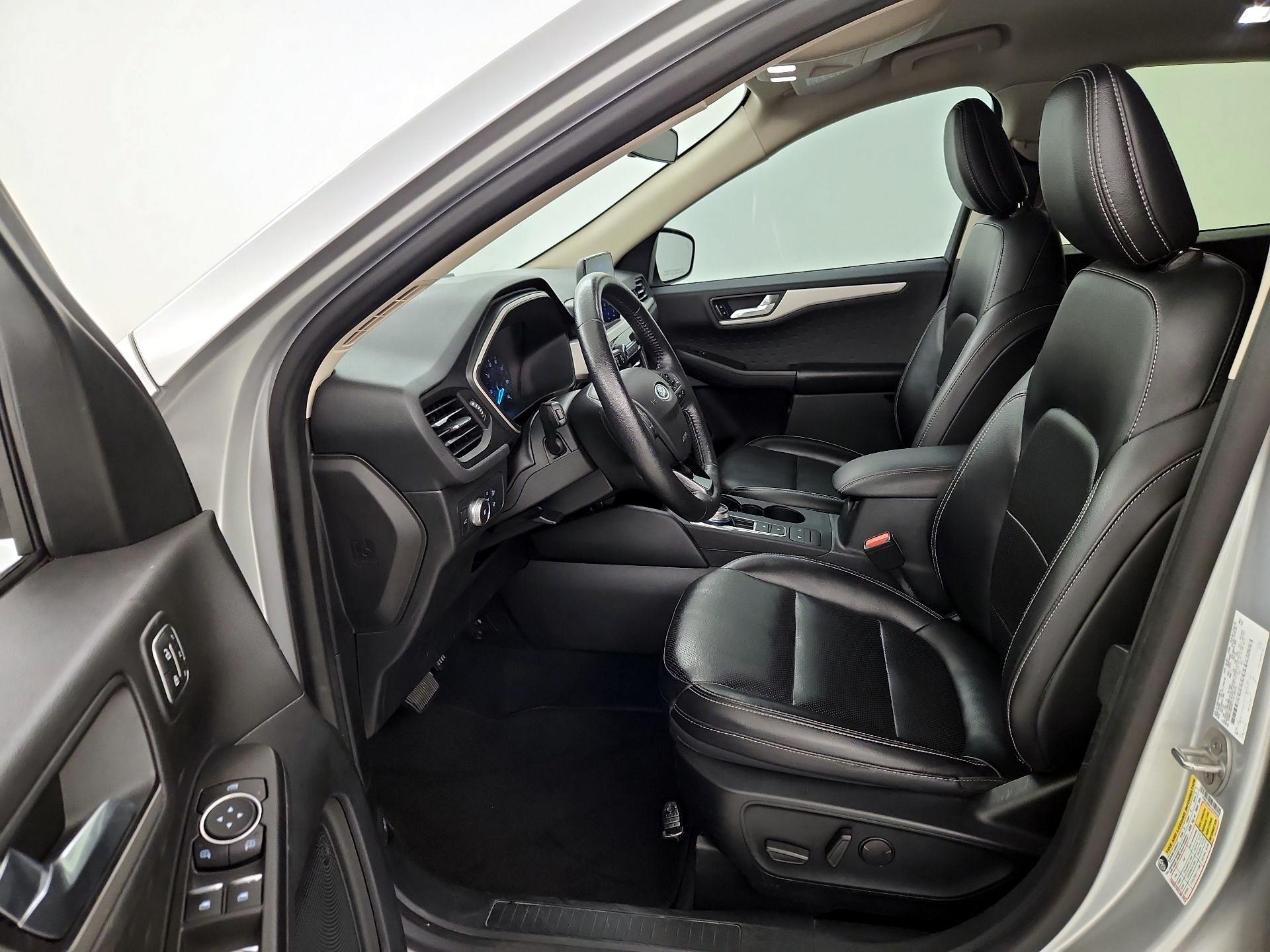 Thumbnail: 2020 Ford Escape - 11