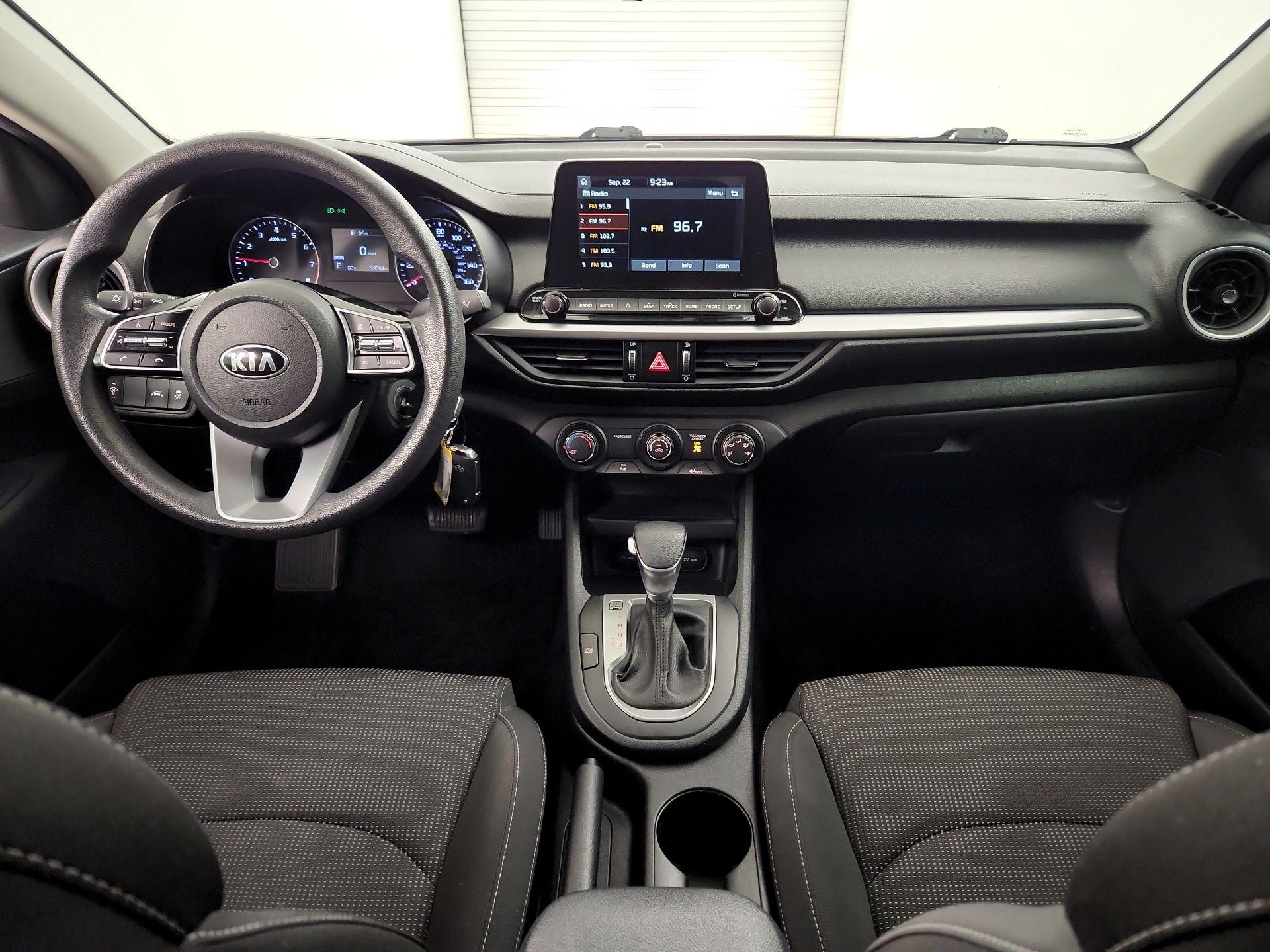 Thumbnail: 2020 Kia Forte - 9