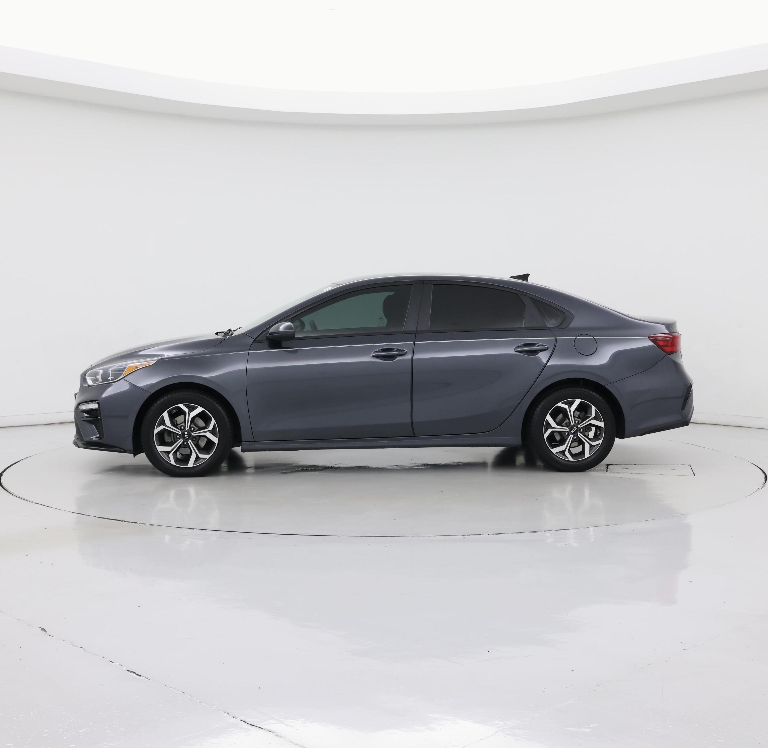 Thumbnail: 2020 Kia Forte - 3