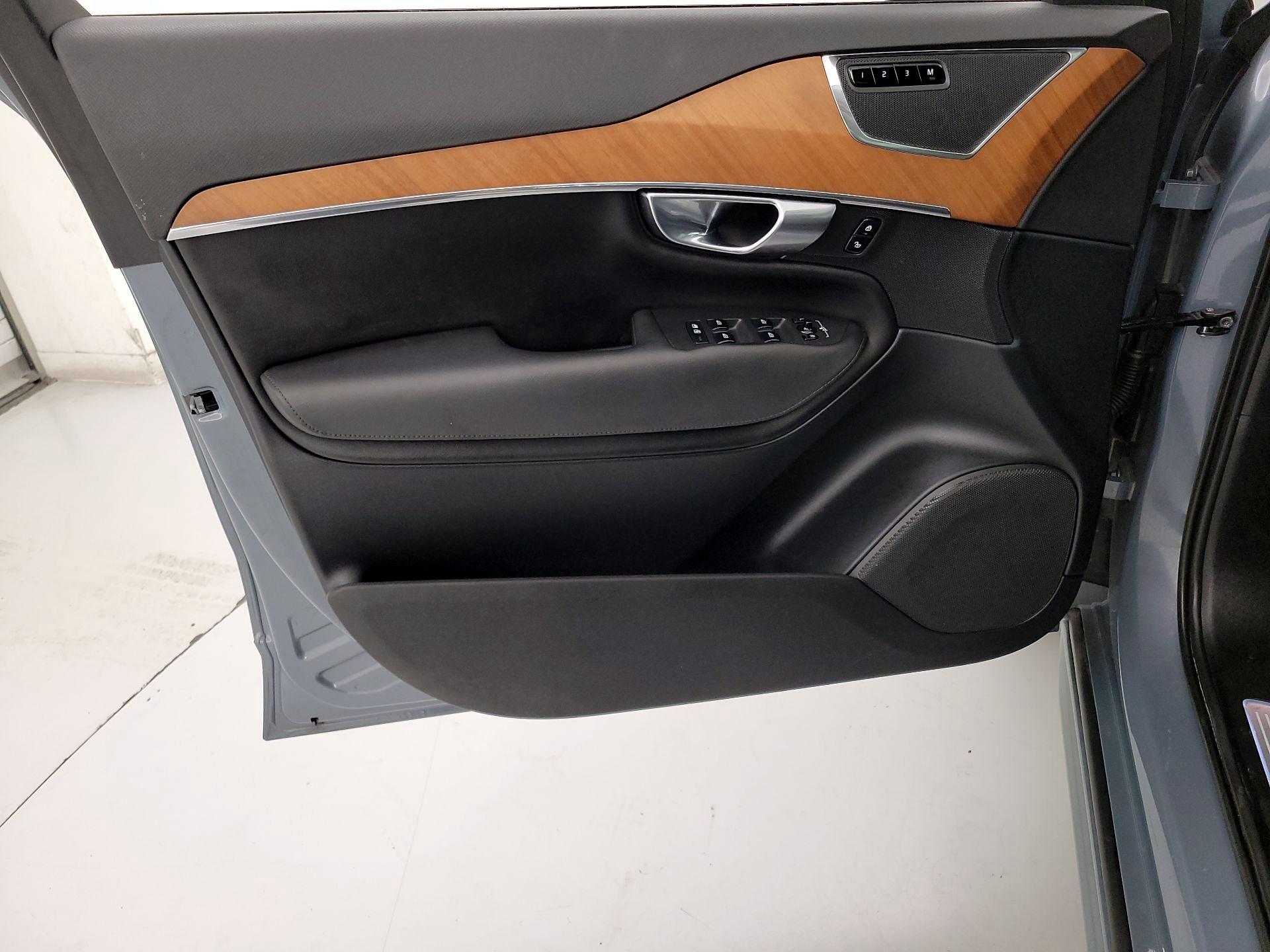 Thumbnail: 2023 Volvo XC90 - 12