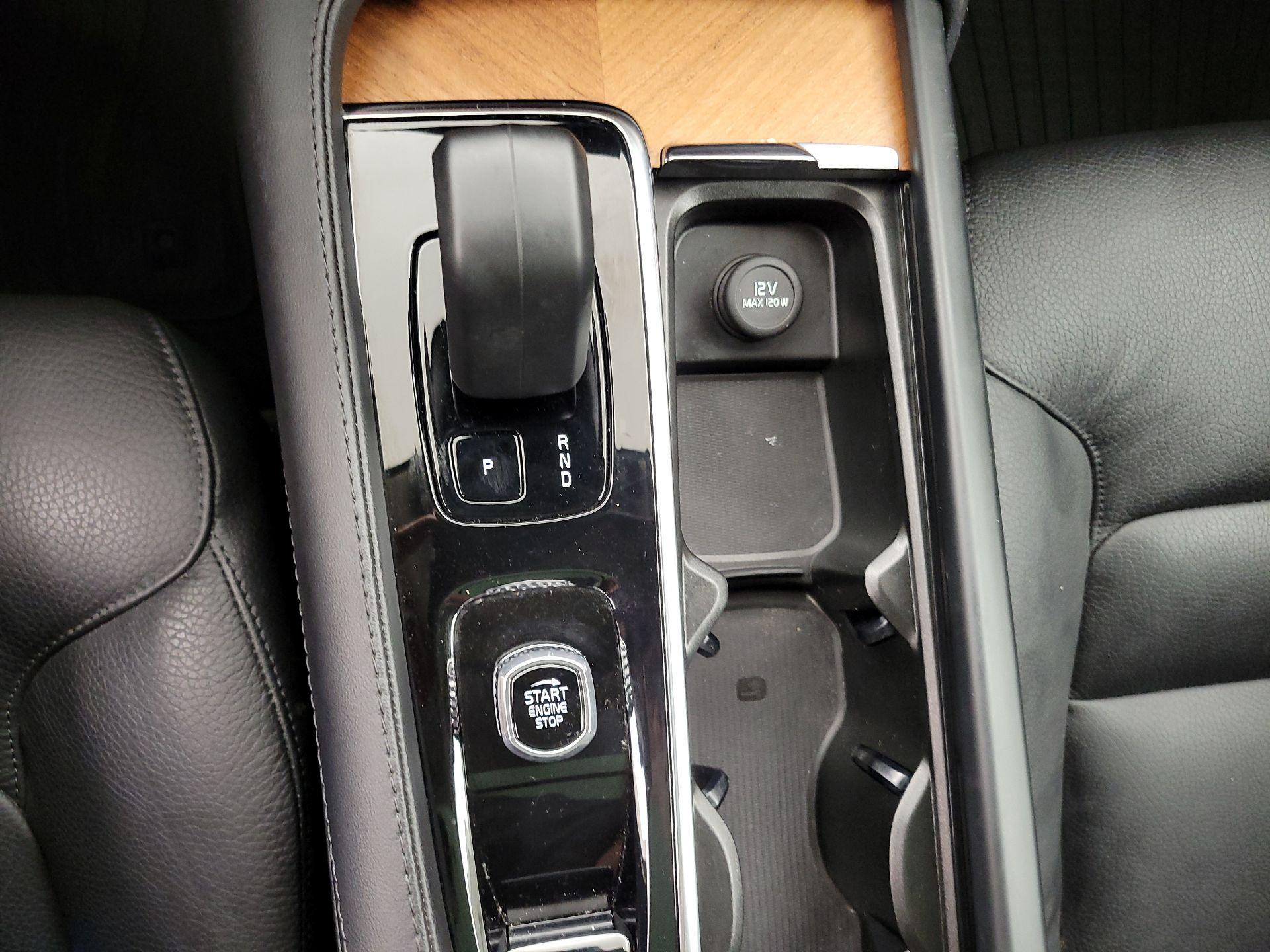 Thumbnail: 2023 Volvo XC90 - 18